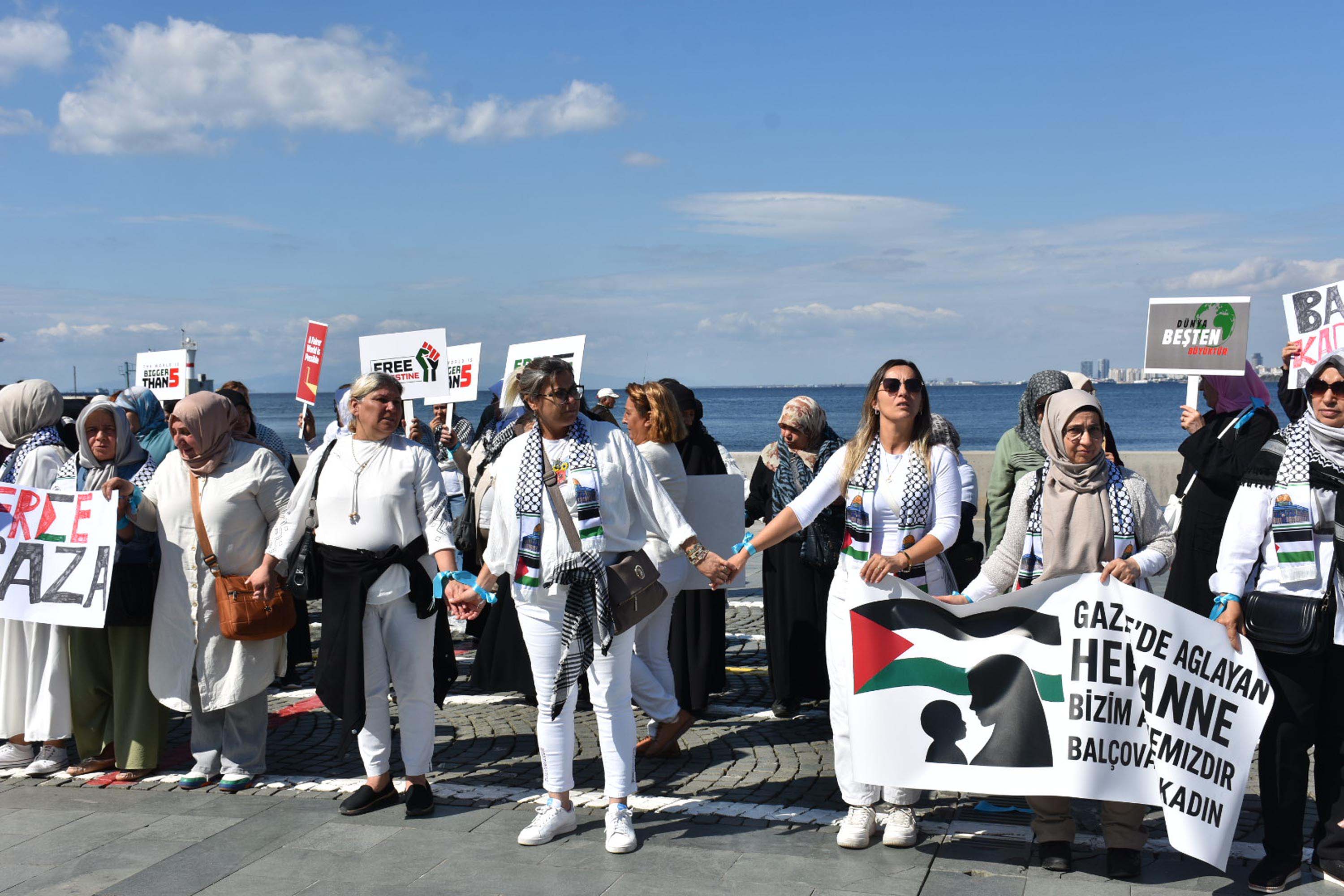 AK Partili kadınlar sessiz yürüyüş