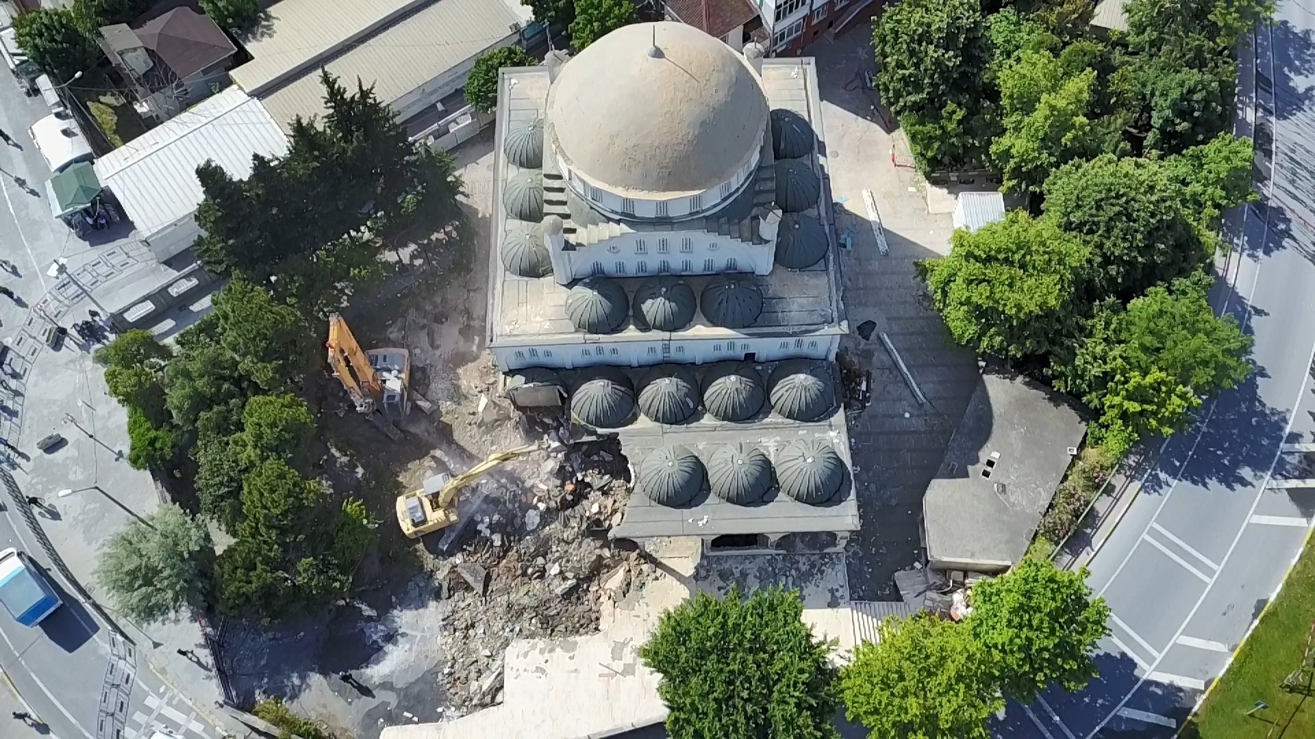 Cami inşaat çalışmaları devam ediyor