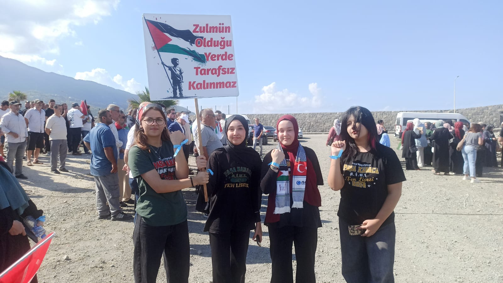 Teknelerle protesto