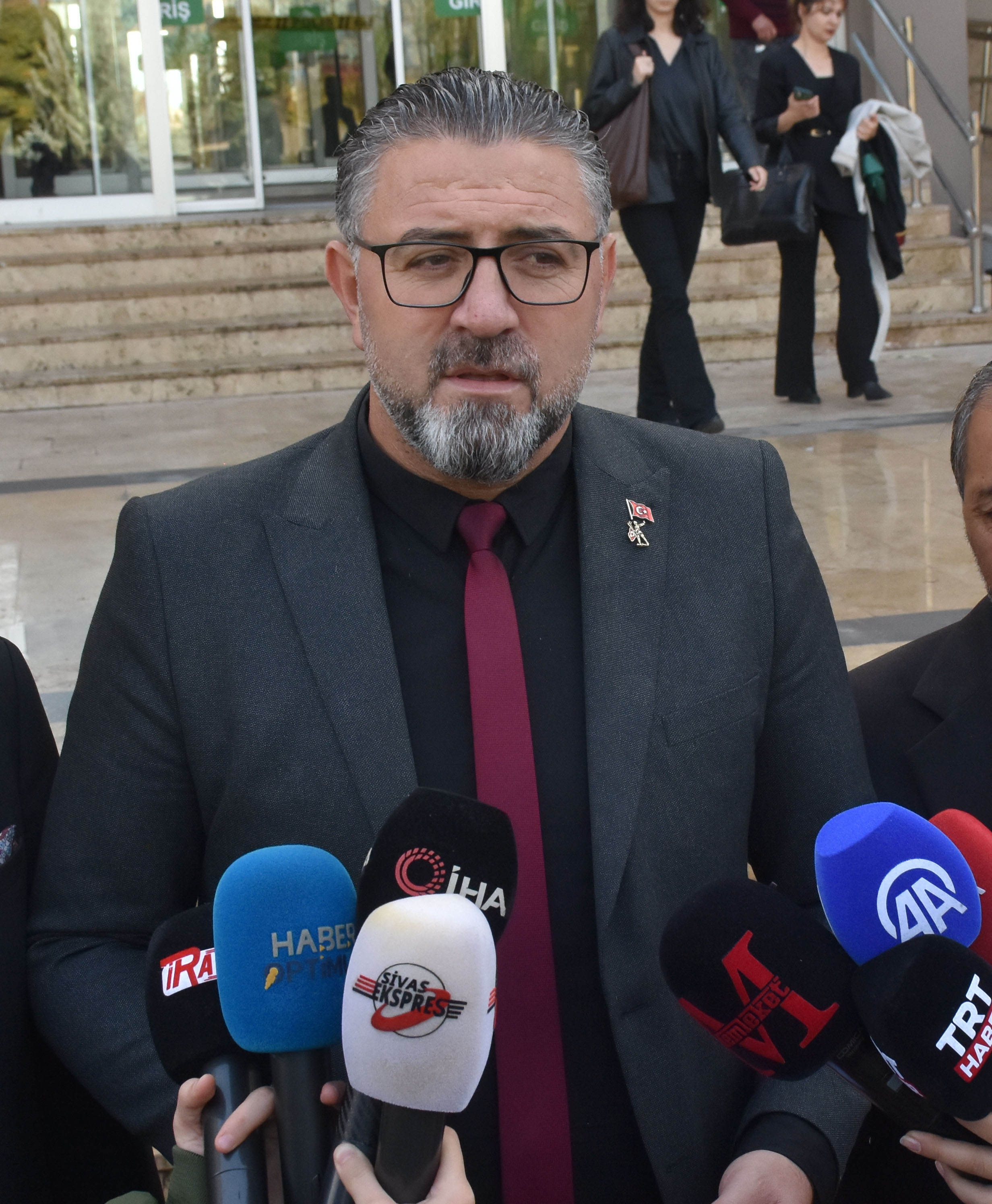 Sivas Adliyesi önünde basın açıklaması