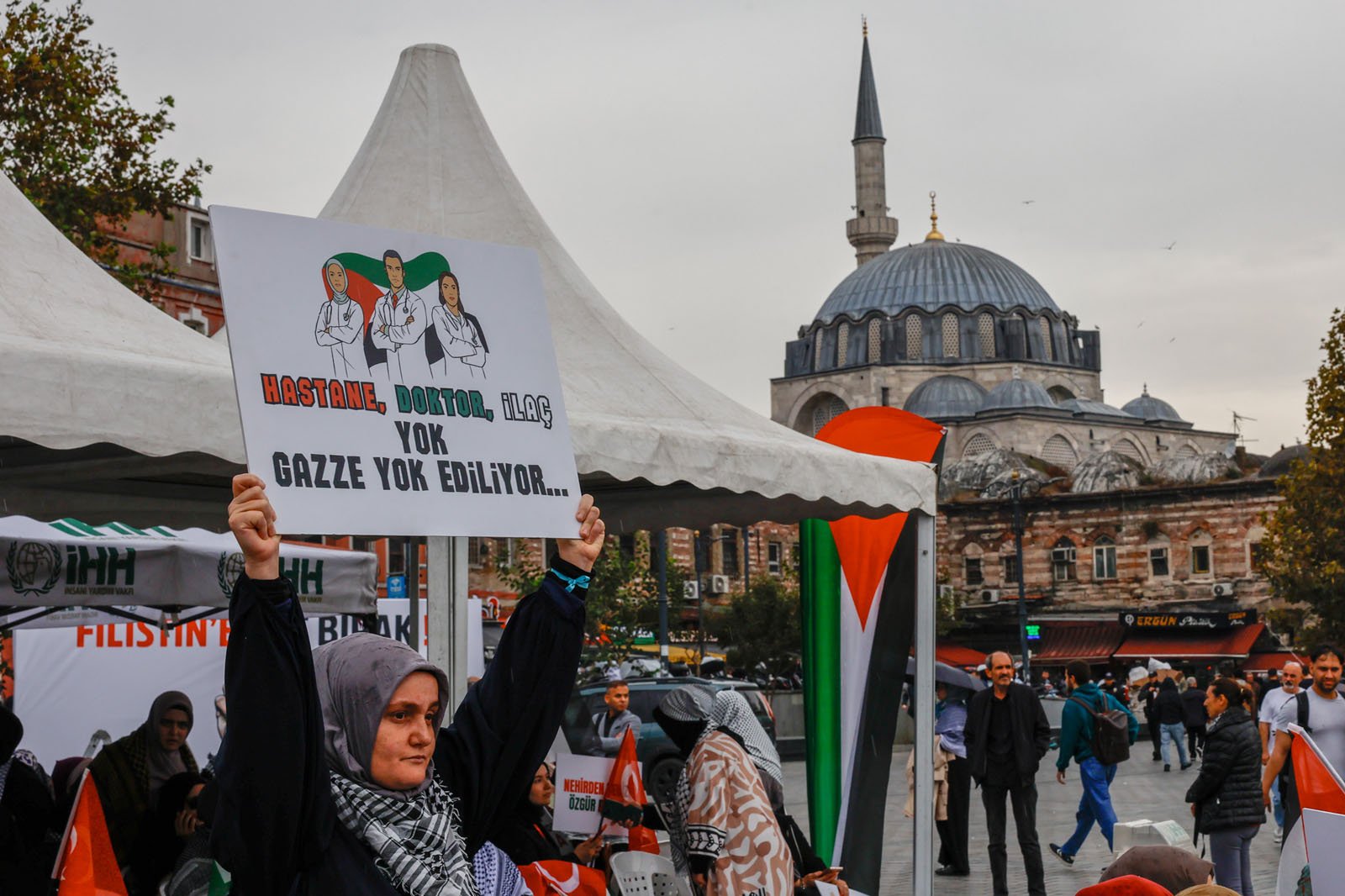Eminönü Gazze Nöbeti Katılımcıları