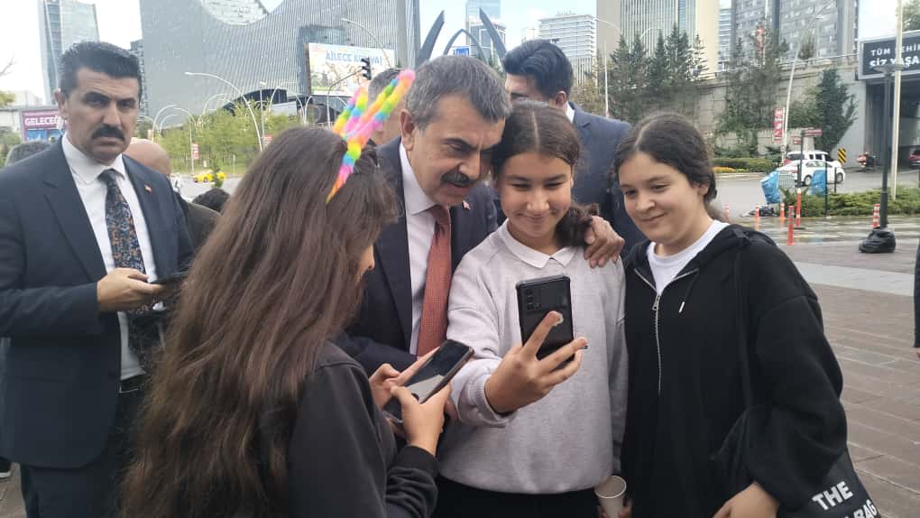 Bakan Tekin Açıklama Yapıyor