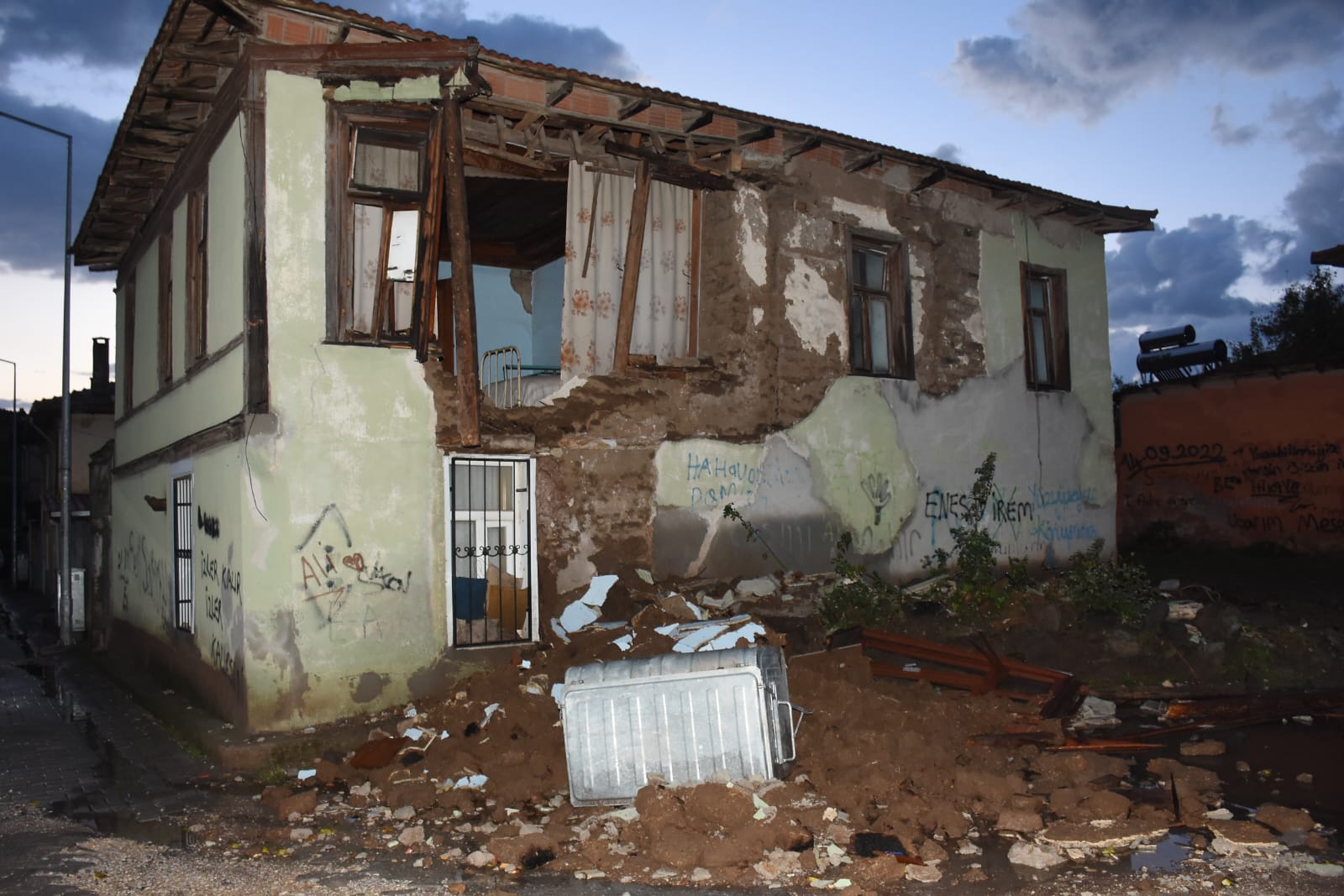 Balıkesir Valisi İsmail Ustaoğlu