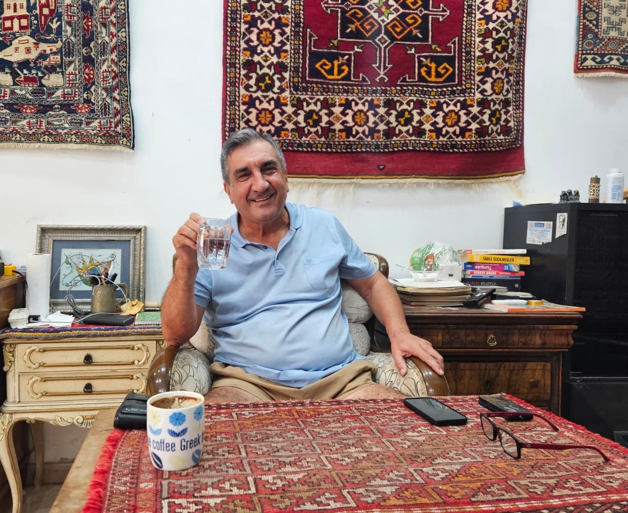 Köşk Mahallesi Muhtarı Mustafa Karadağ