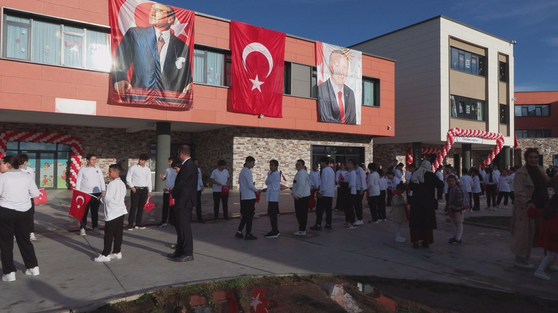 Bakan Tekin Öğrencilerle