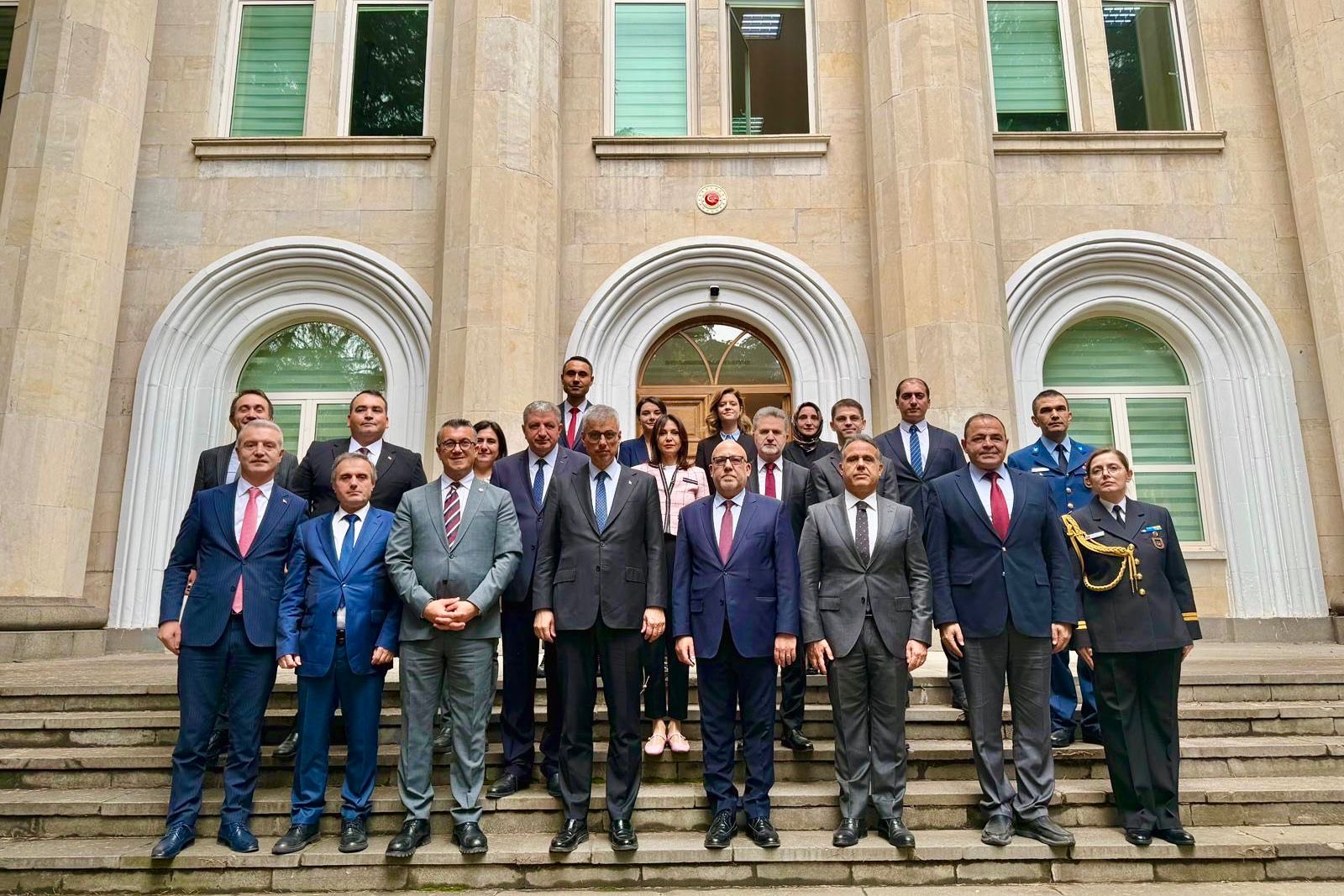 Sağlık Bakanı Kemal Memişoğlu Tiflis Büyükelçiliği