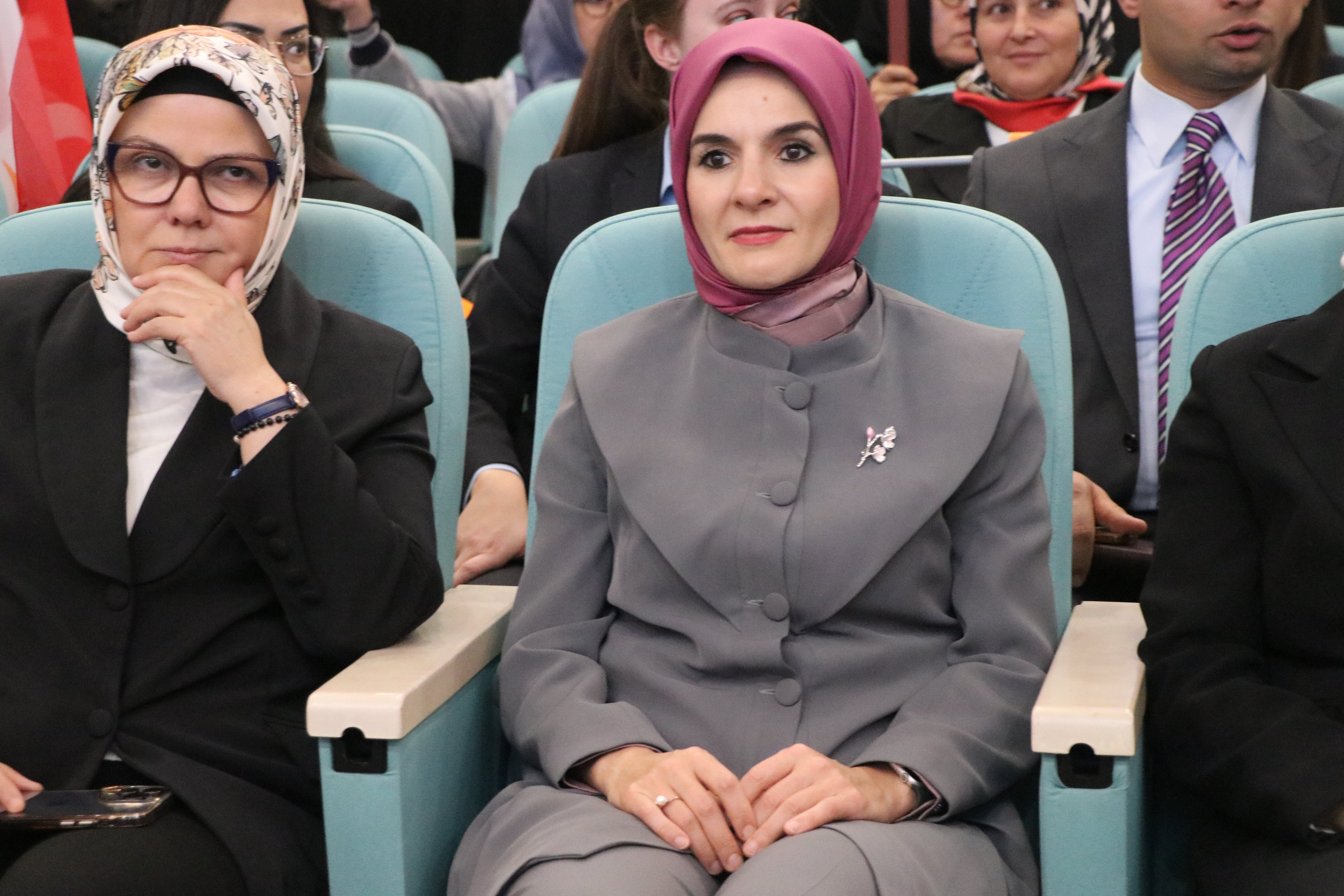 Bakan Göktaş konuşma yapıyor