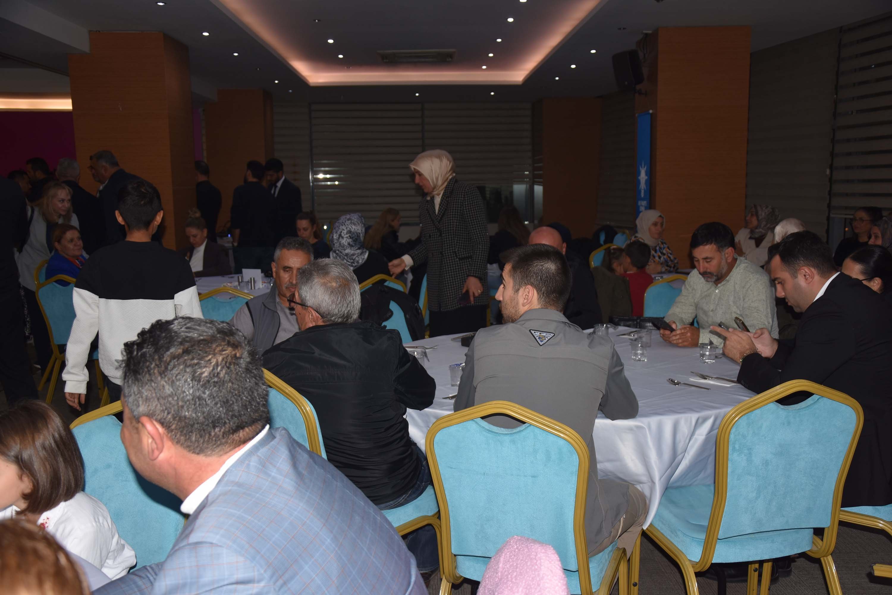 AK Parti toplantısı
