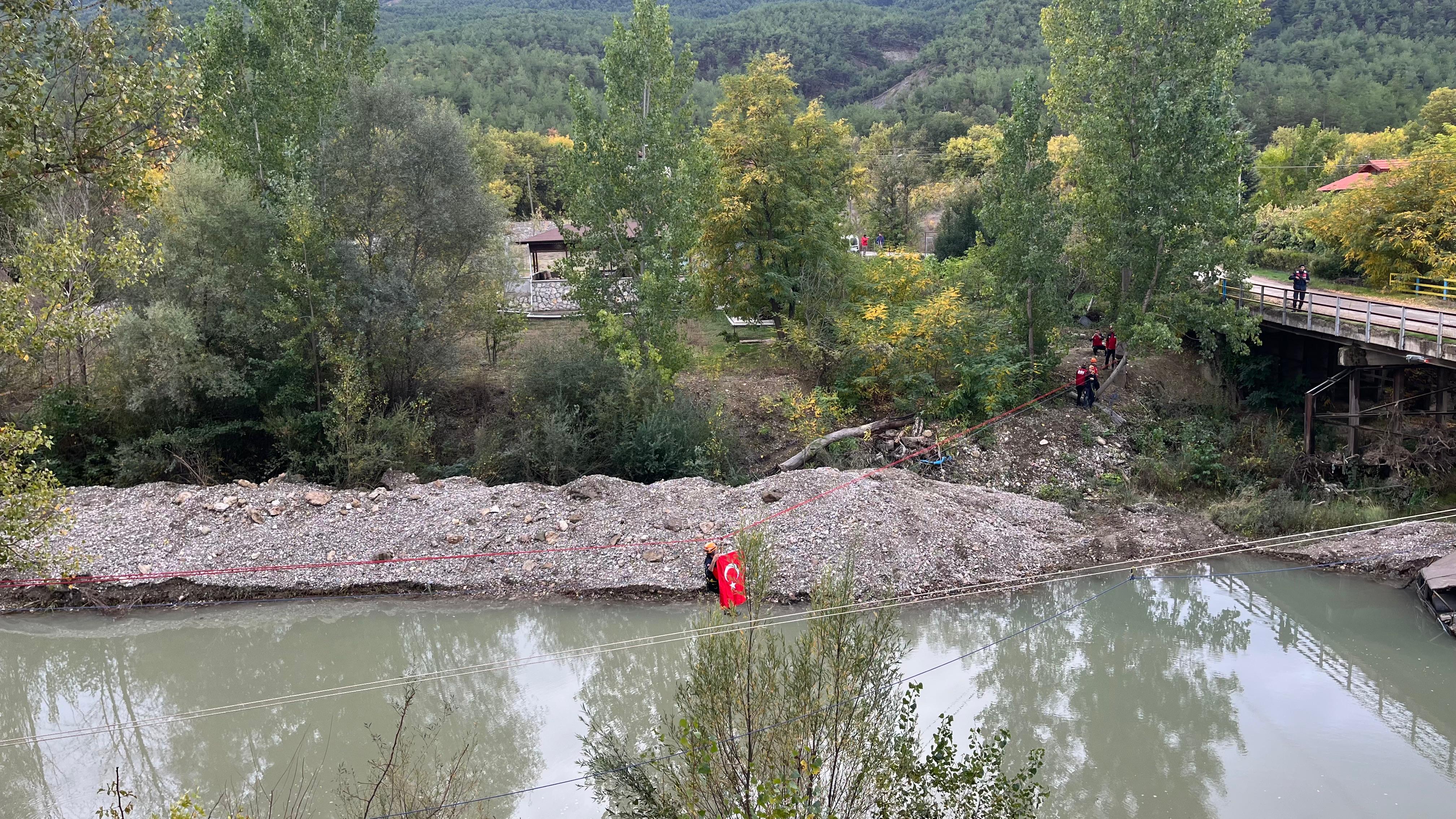 AFAD sel kurtarma operasyonu