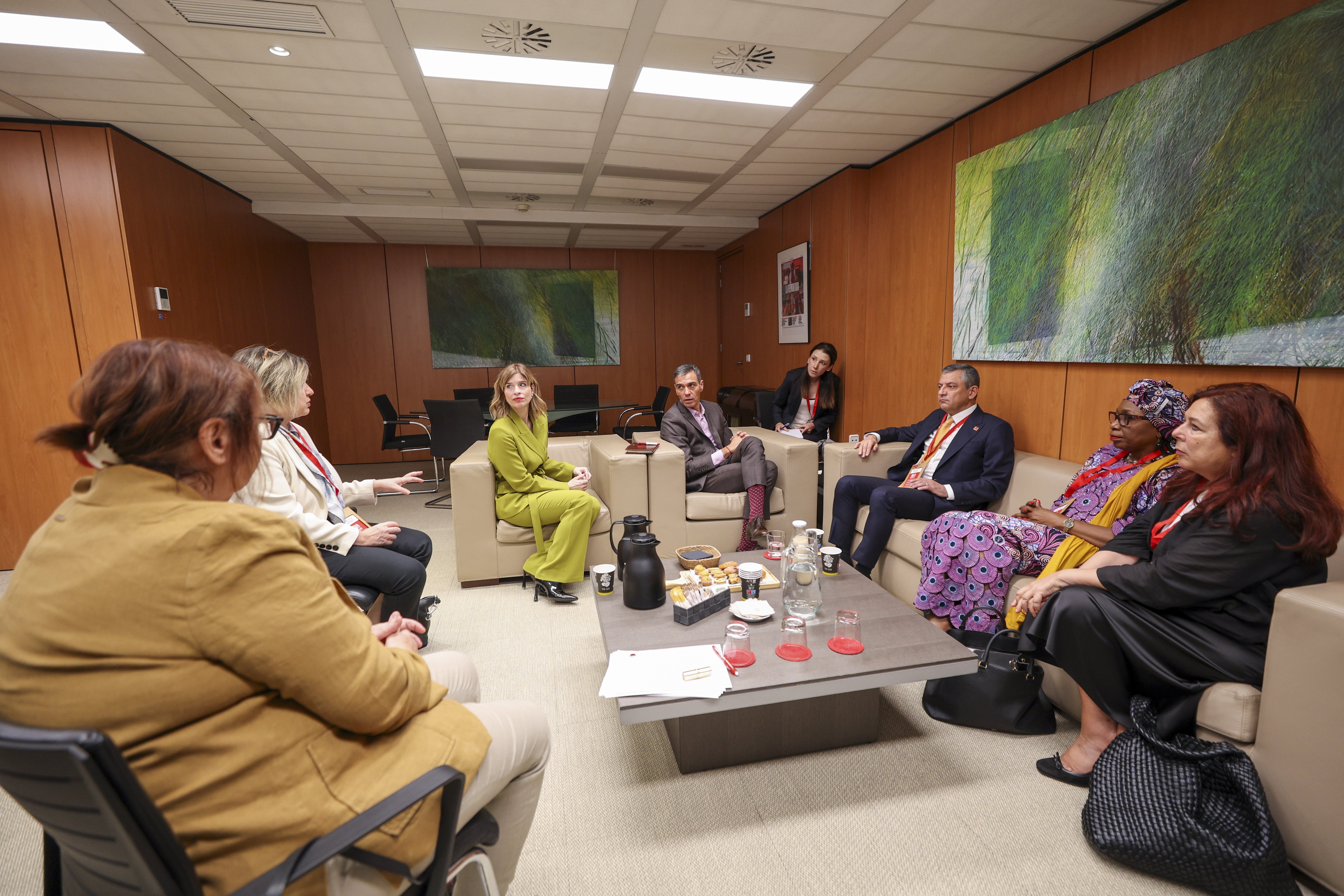 Özgür Özel Madrid ziyareti