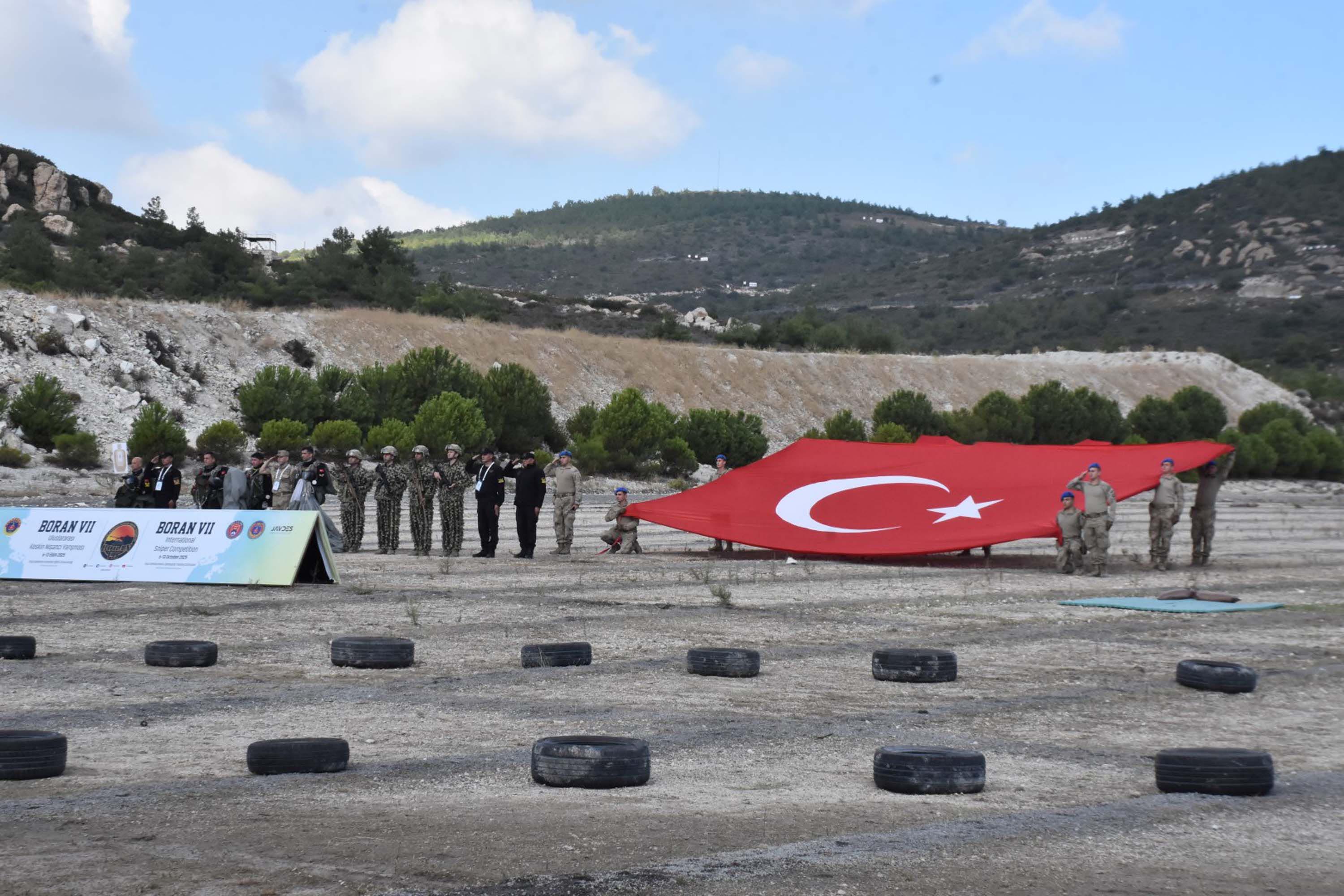 Çelik Kanatlar Uçuş Gösterisi