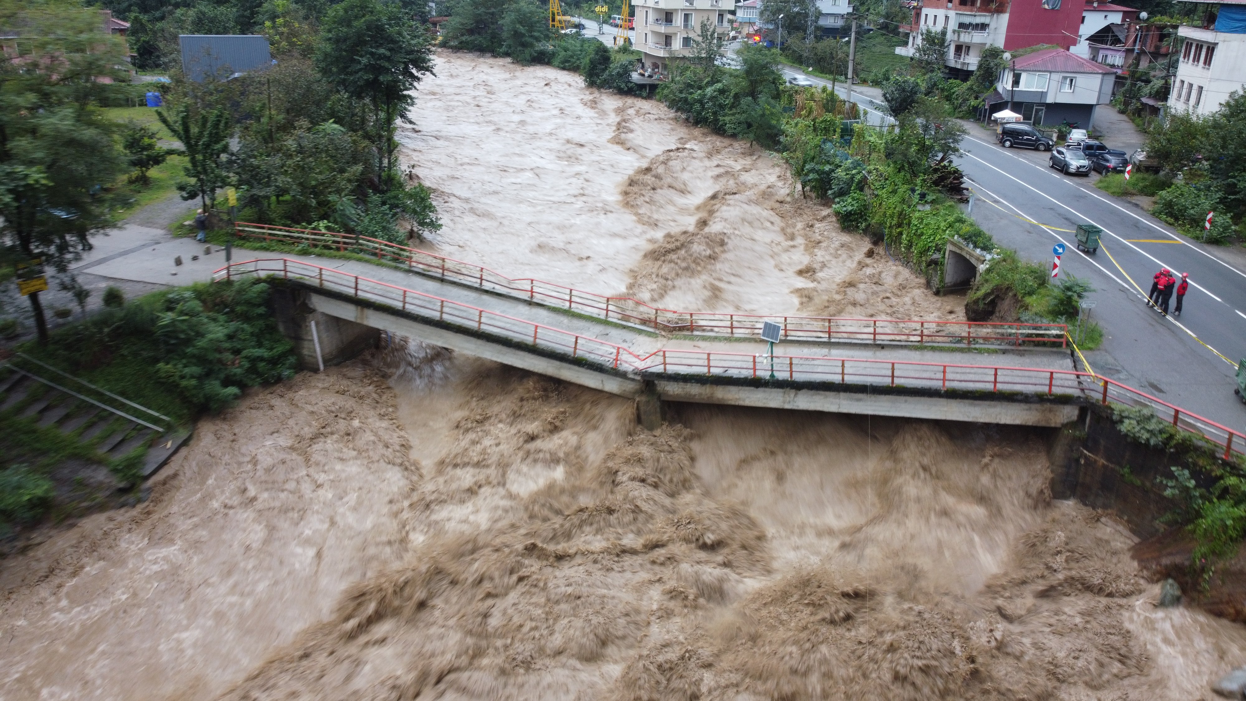 Rize sel felaketi hasar