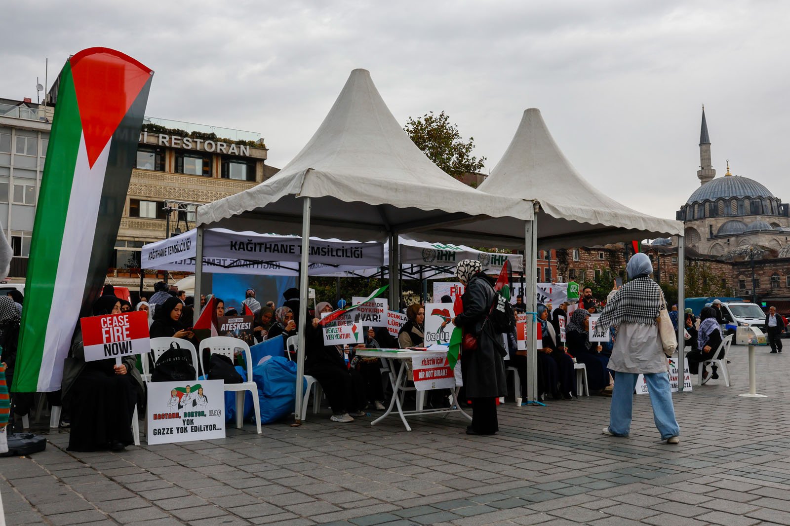 Gazze İçin Toplanan Kalabalık