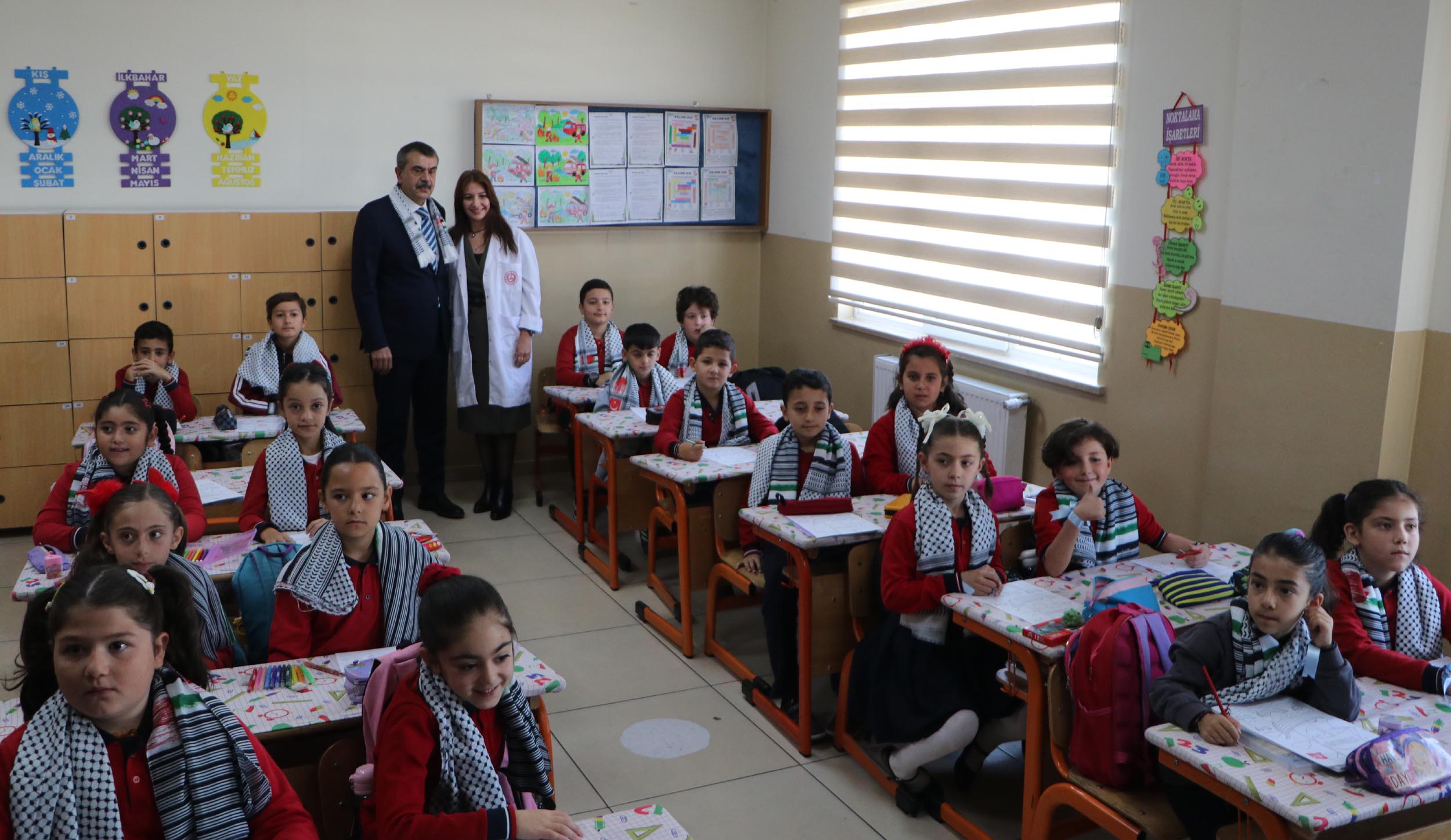 Bakan Tekin Öğretmenlerle Toplantı