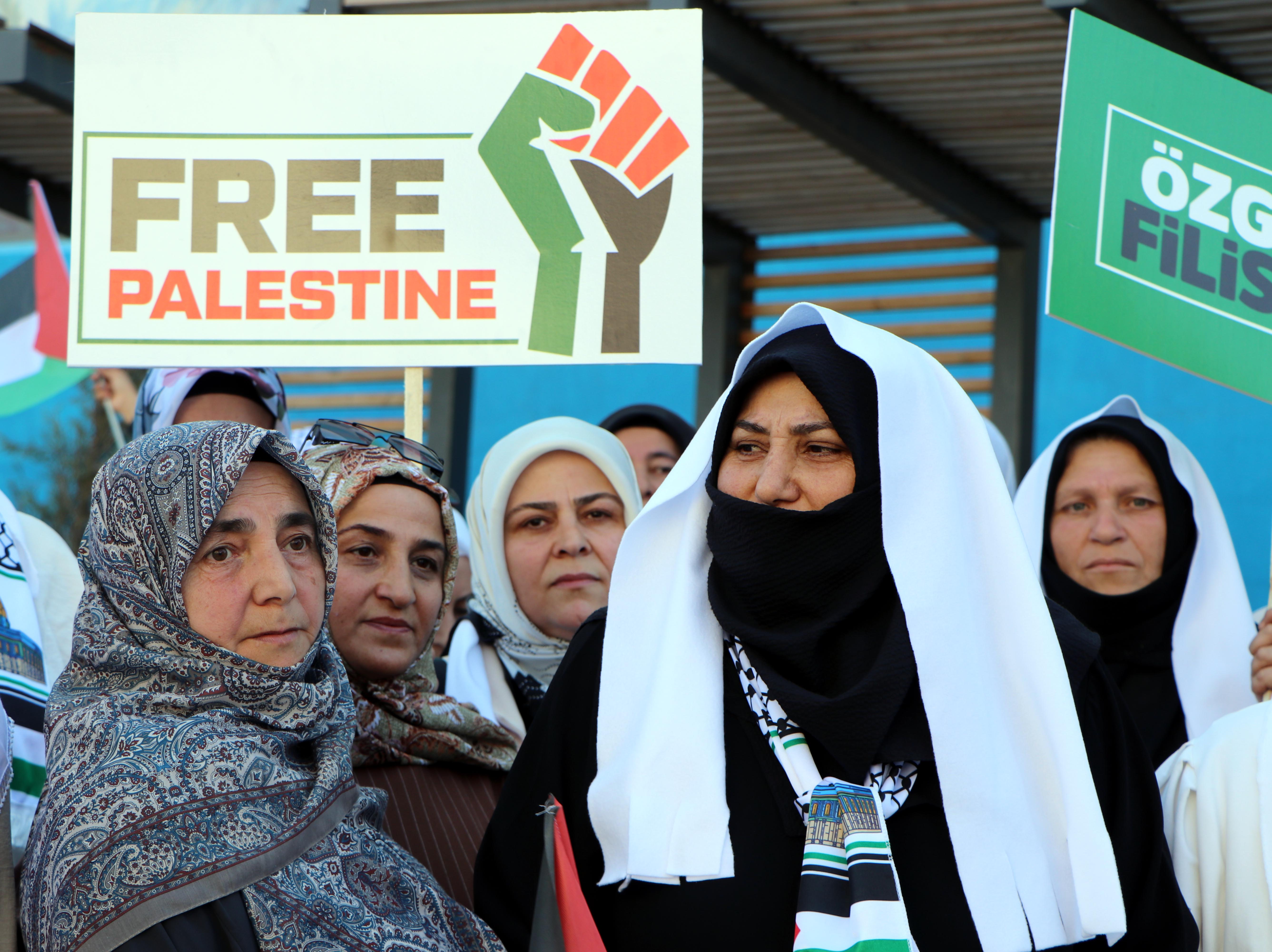 Van Beşyol mevkisi AK Parti Kadın Kolları