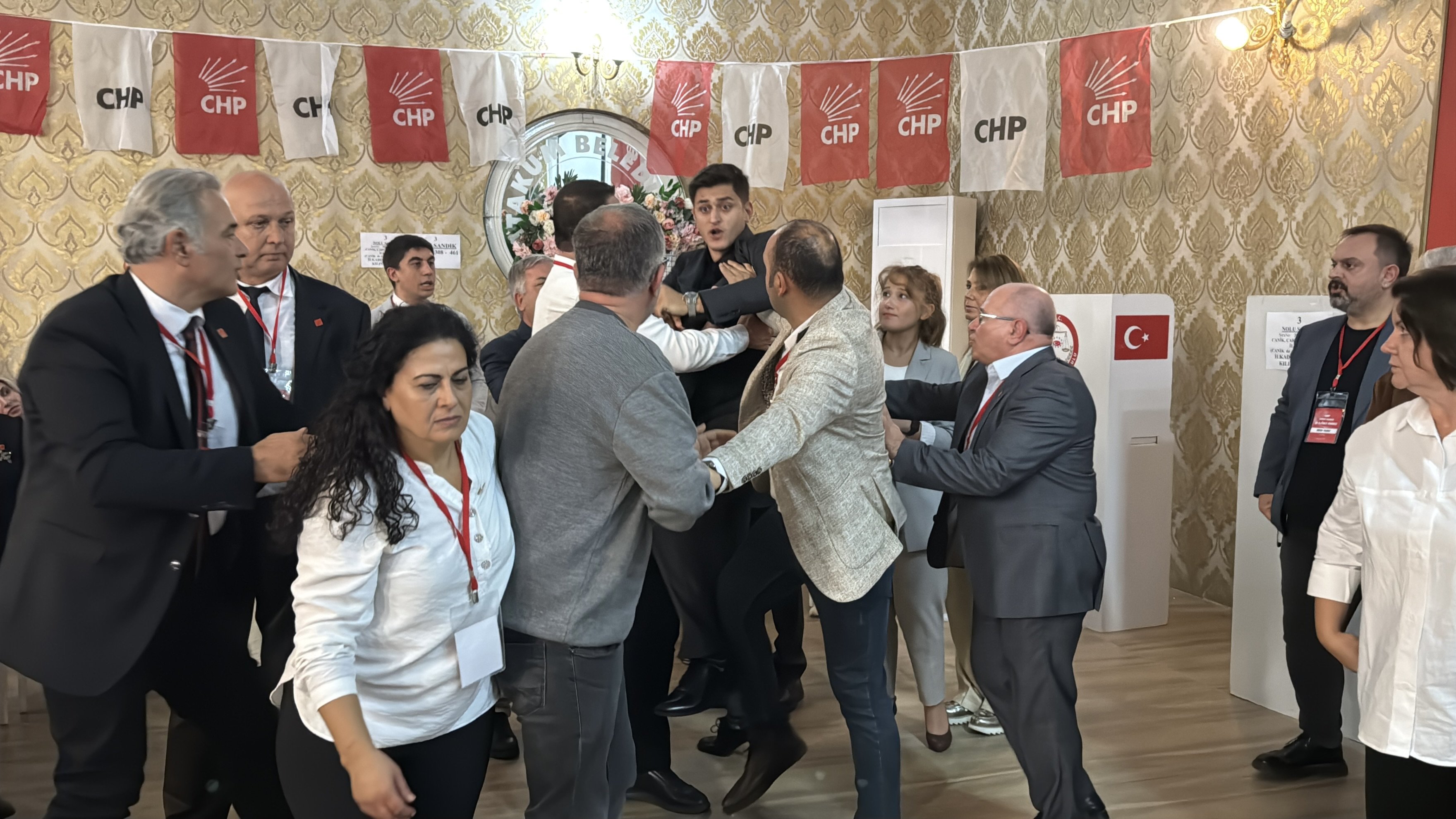 CHP Kongre Katılımcıları