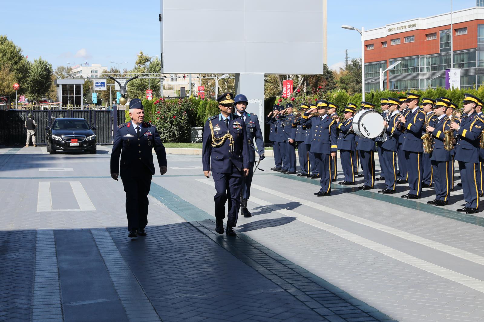 Türkiye Bangladeş Askeri İş Birliği