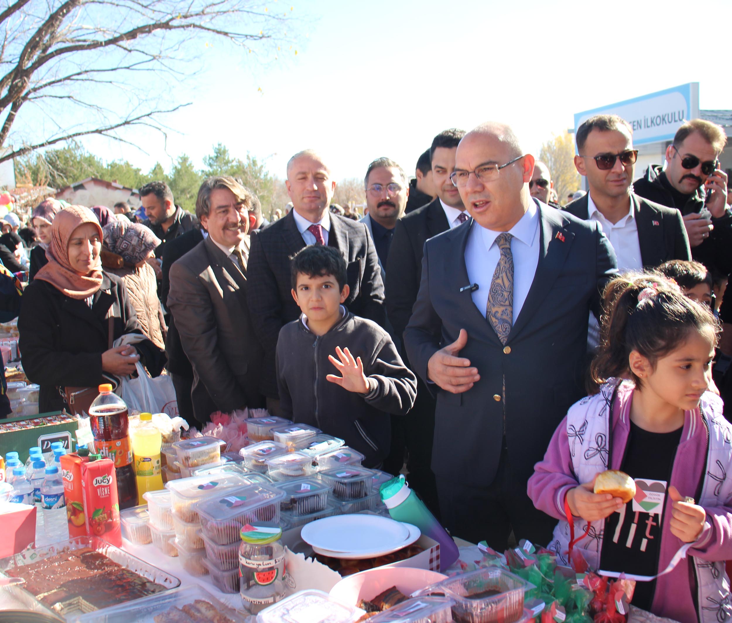 Ağrı Valisi Mustafa Koç Gazze kermesi