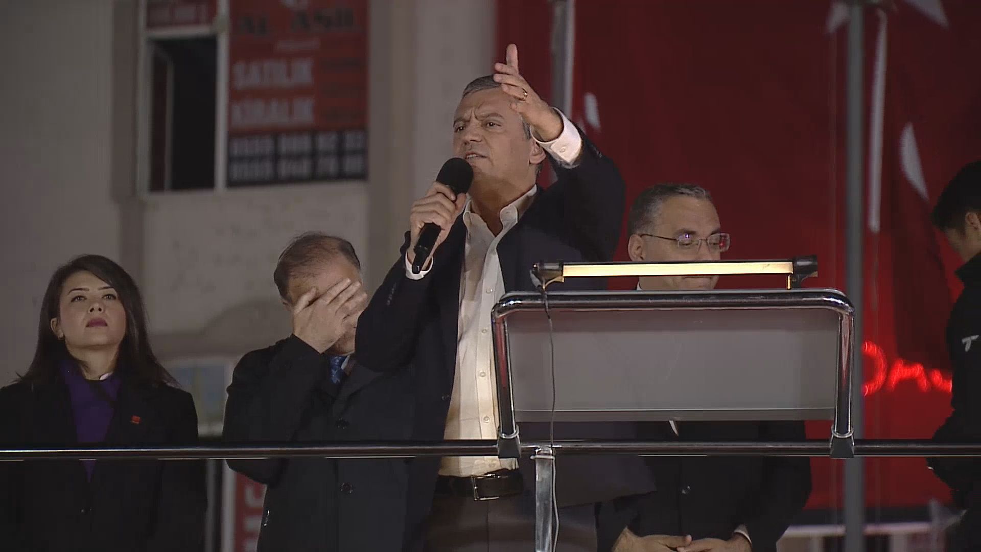 Özgür Özel Esenyurt Mitingi