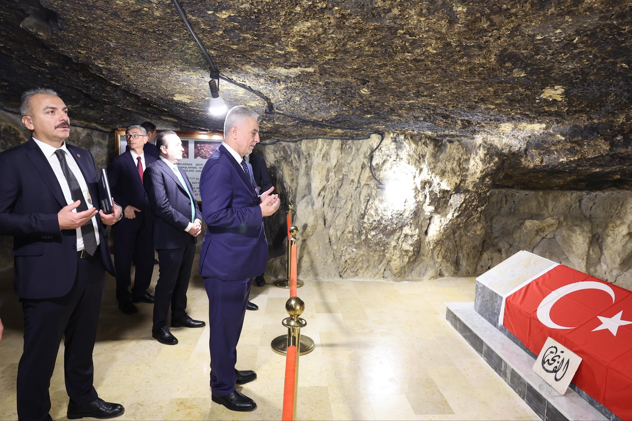 Ticaret Bakanı Ömer Bolat Salt Türk Şehitliği