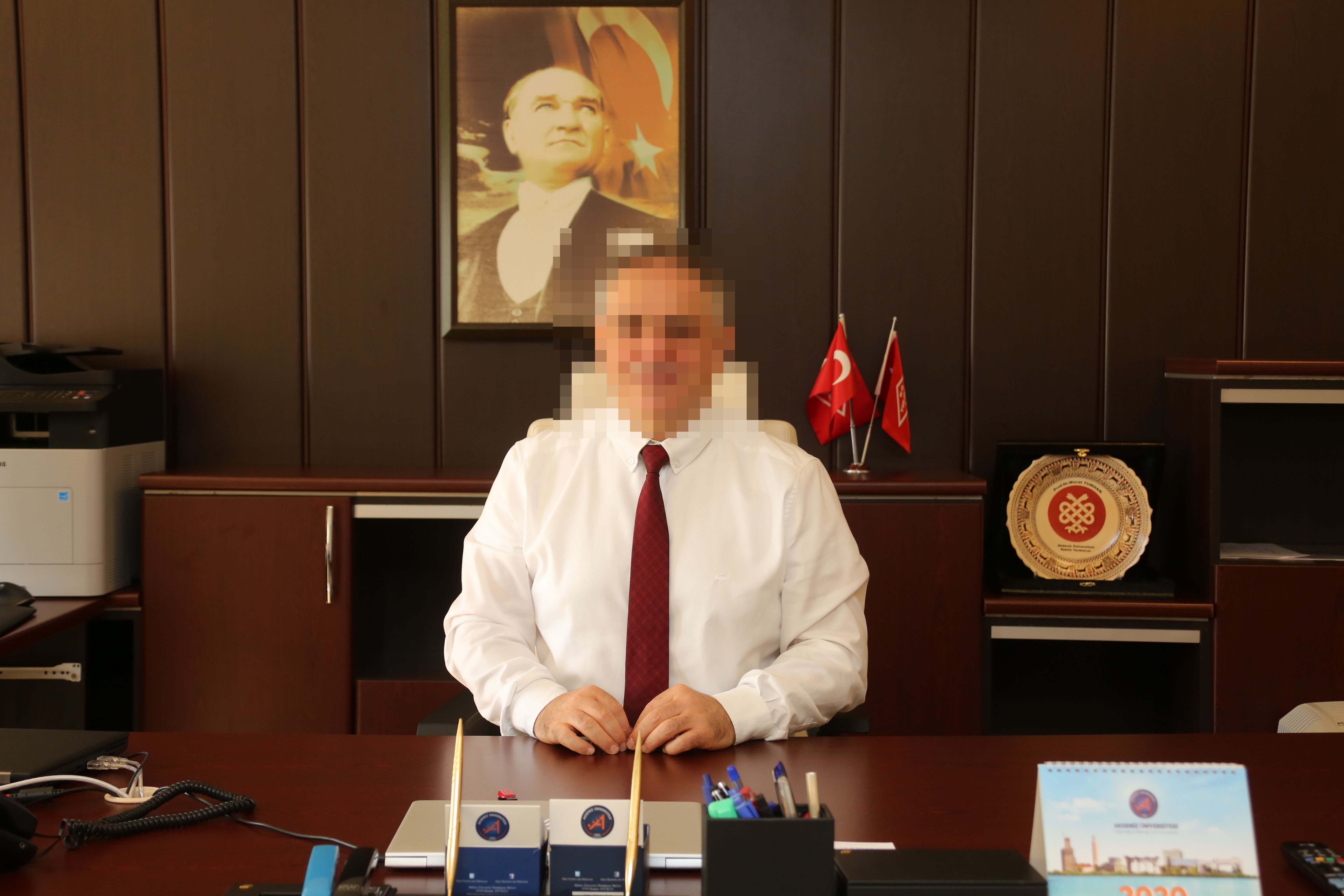 Akdeniz Üniversitesi yönetim binası