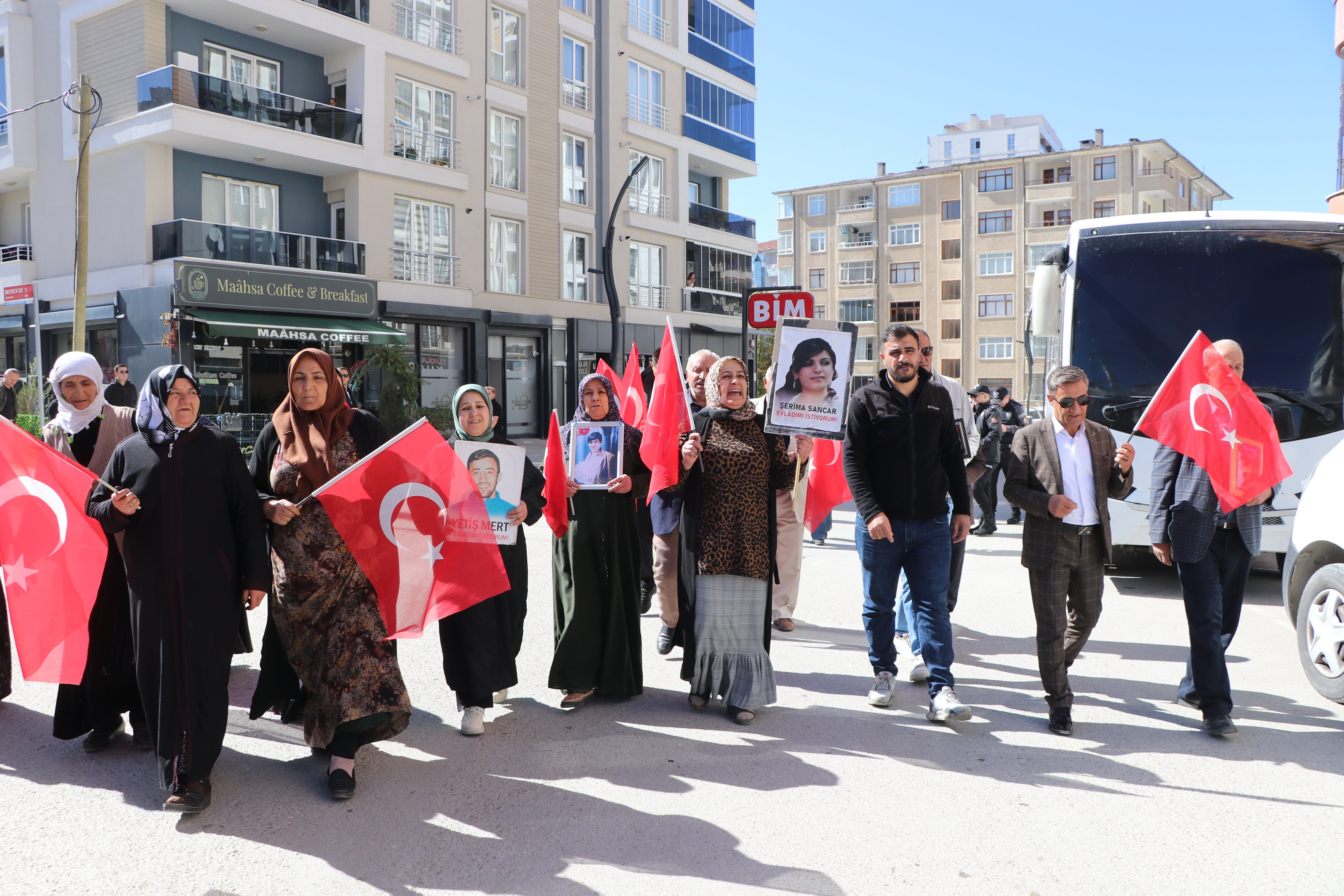 Van evlat eylemi aileler yürüyüş