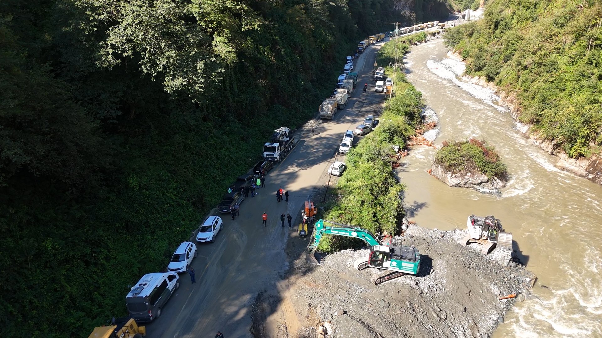 Rize köy yolları sel hasarı