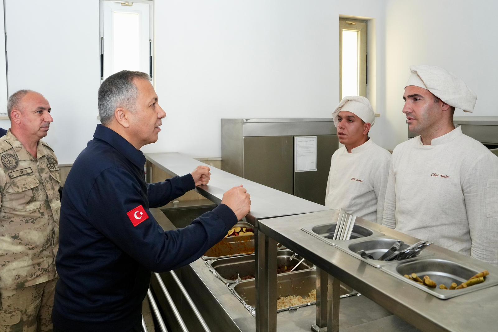 Bakan Yerlikaya jandarma personeli