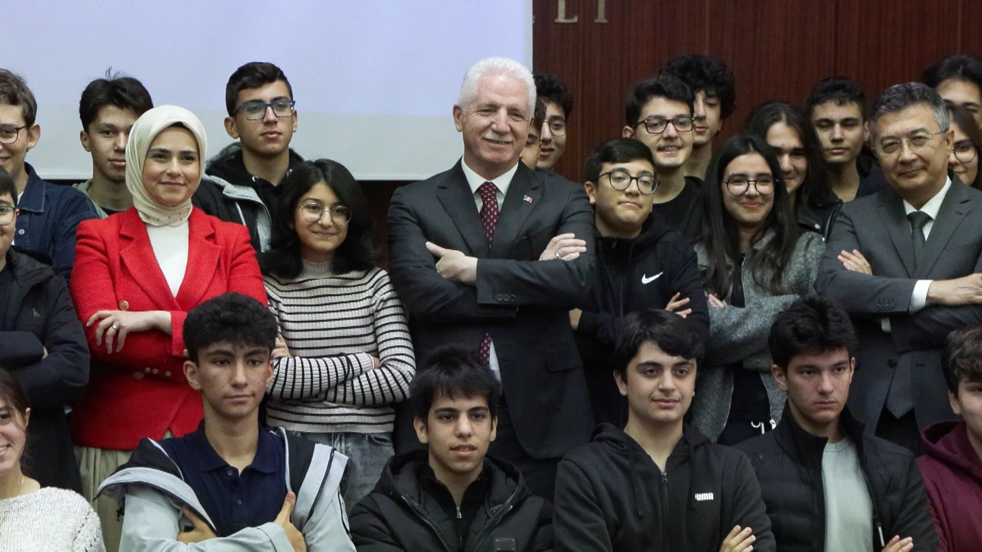 Davut Gül Genç Gelişim Akademisi konuşması