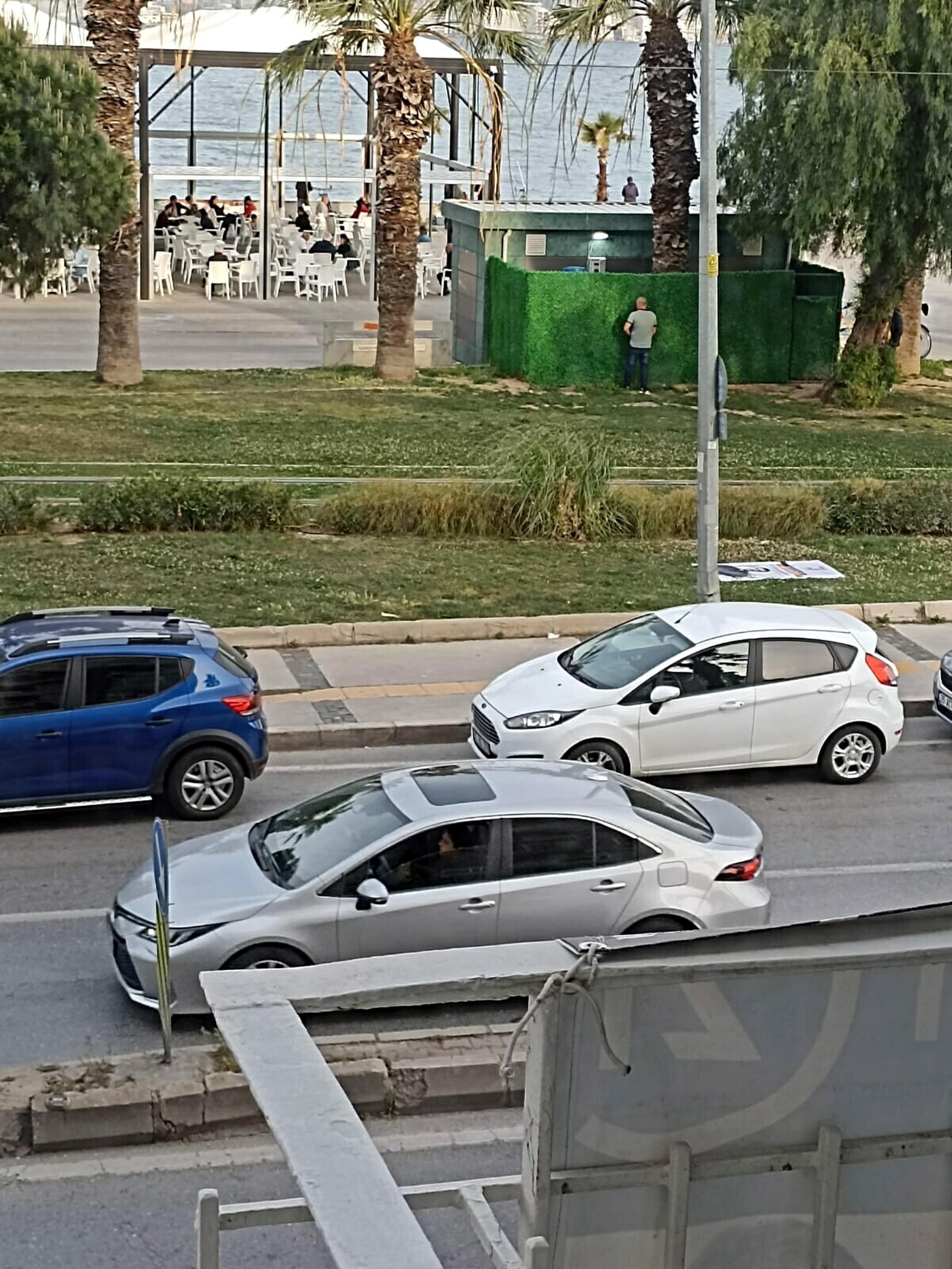 Karşıyaka bölge sakinleri