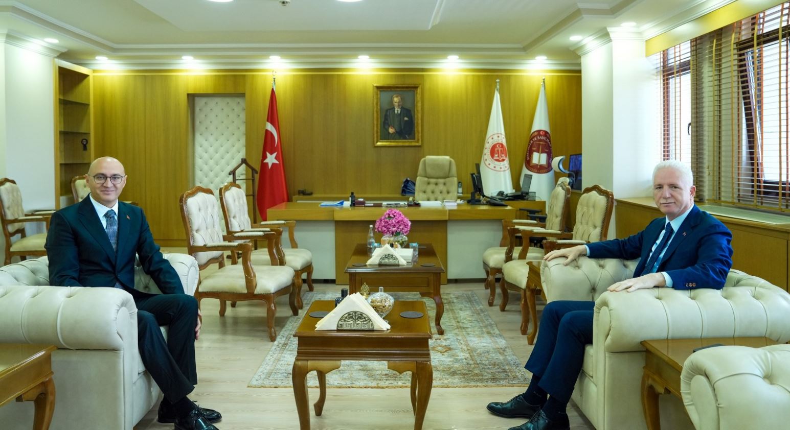 İstanbul Valisi Davut Gül Bilecik Valisi Faik Oktay Sözer Bakırköy Başsavcısı Barış Duman
