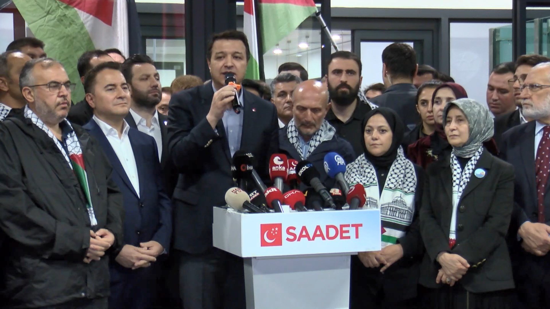 Sema Silkin Ün açıklama yapıyor