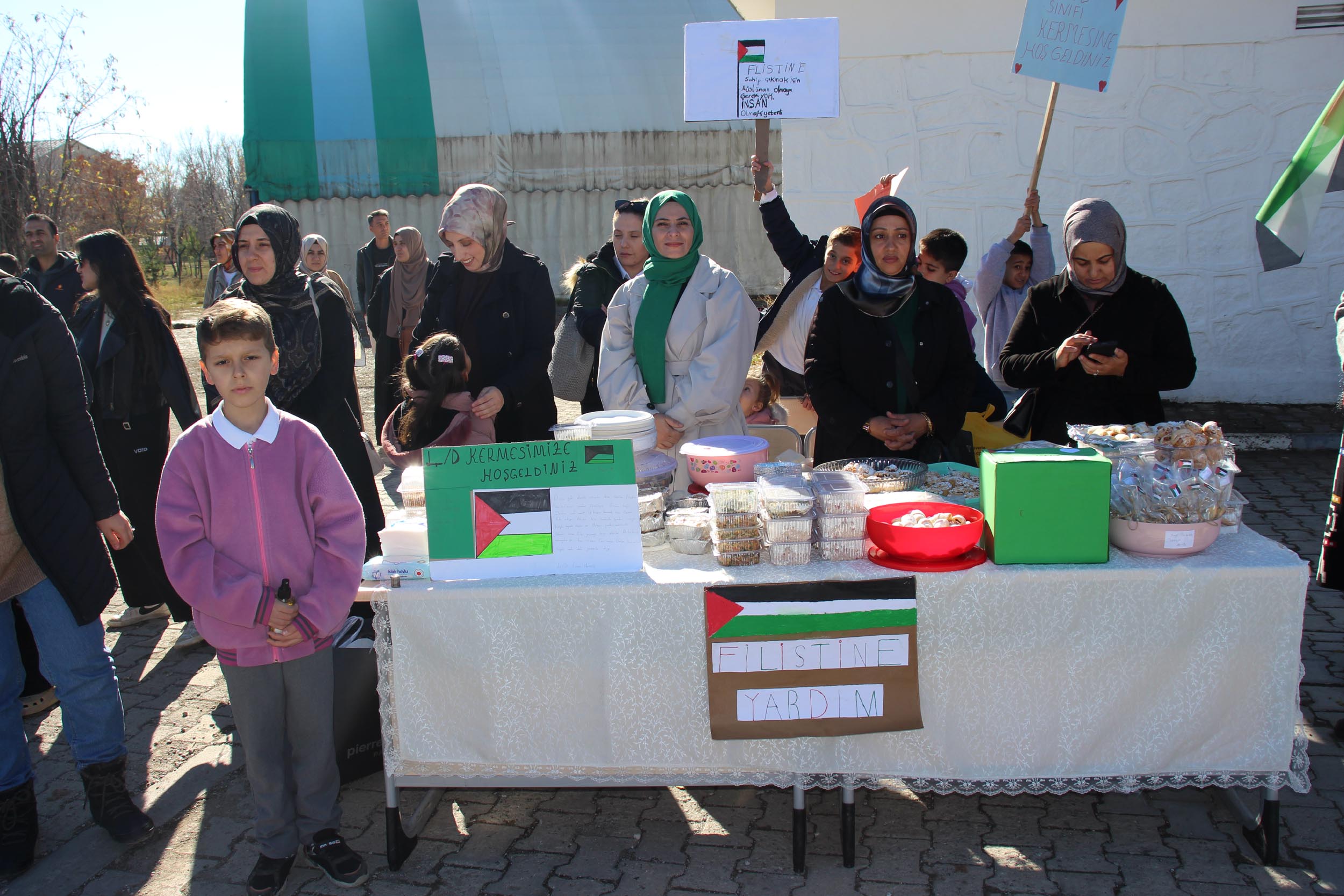 Gazze yardım kermesi Ağrı