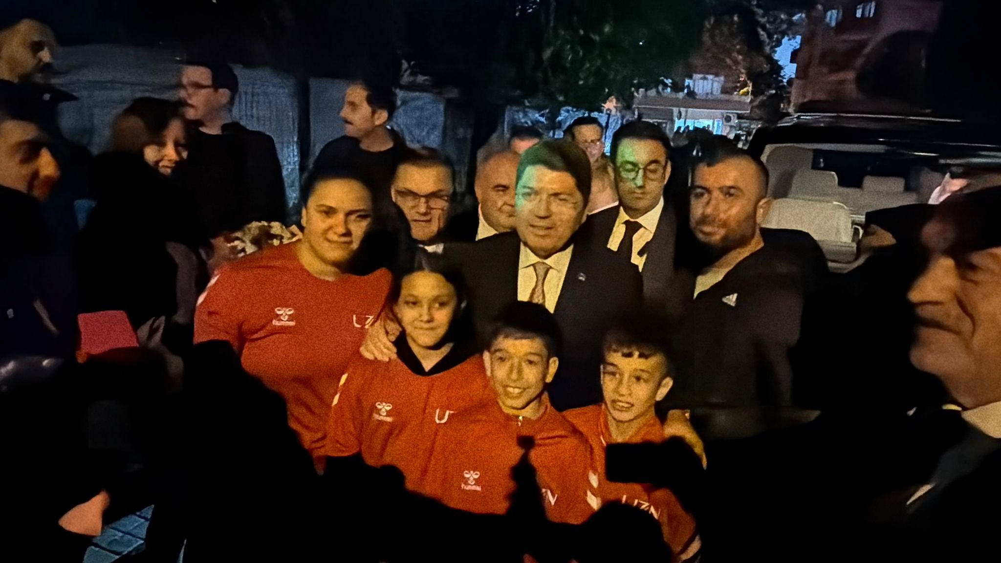 Bakan Tunç AK Parti ziyareti