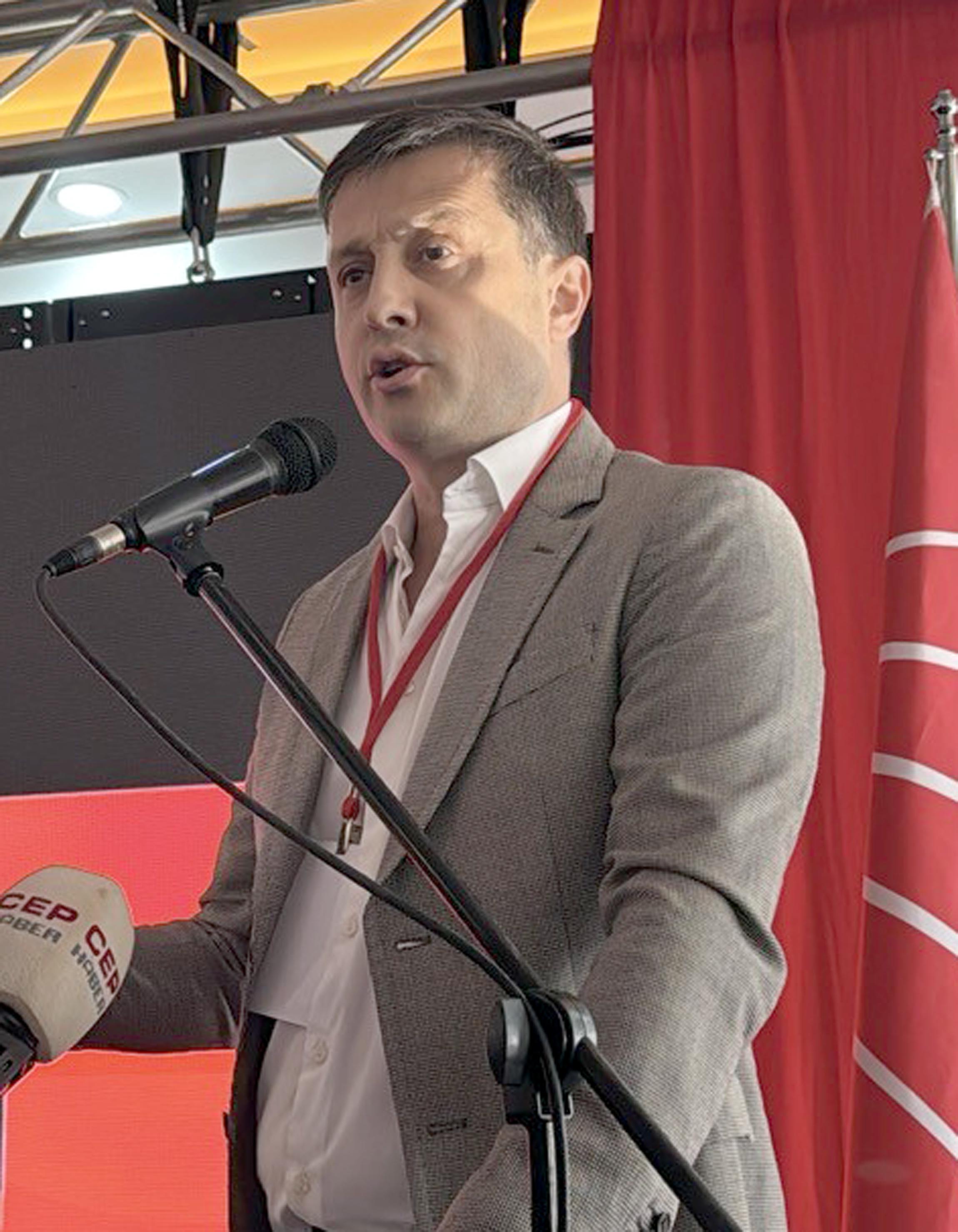 Vahap Akay CHP Kongresi