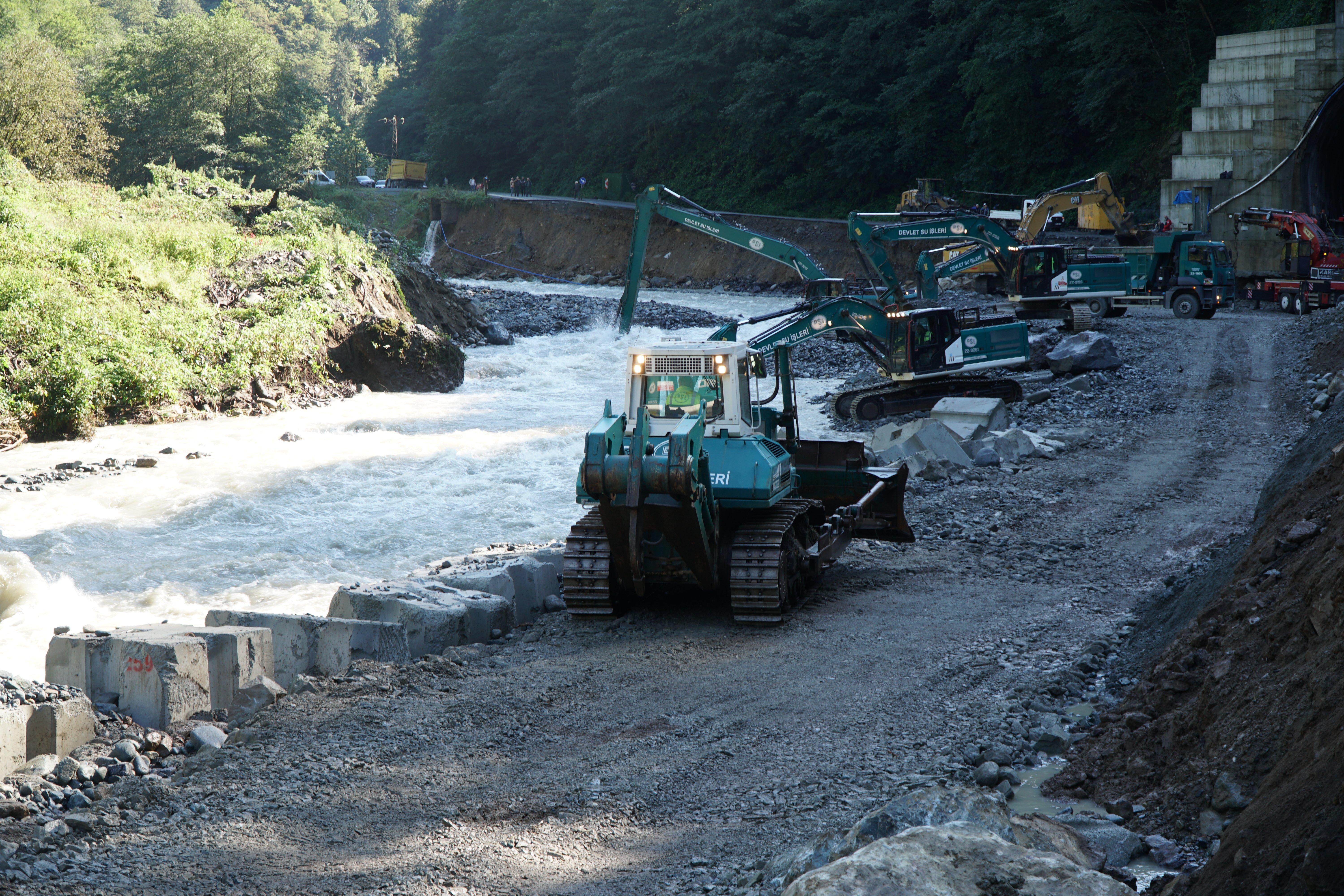 Rize sel sonrası çalışmalar