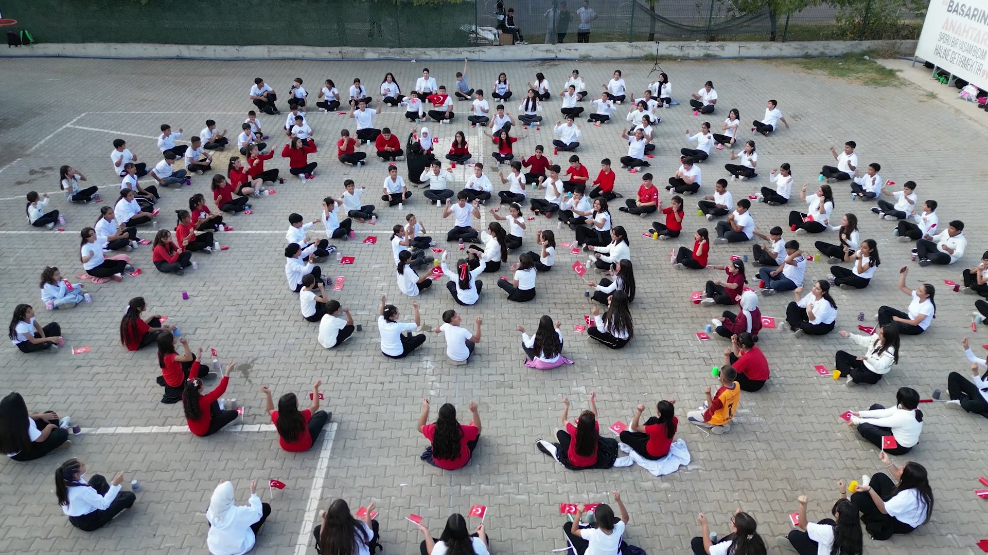 Alpaslan İmam Hatip Ortaokulu öğrencileri