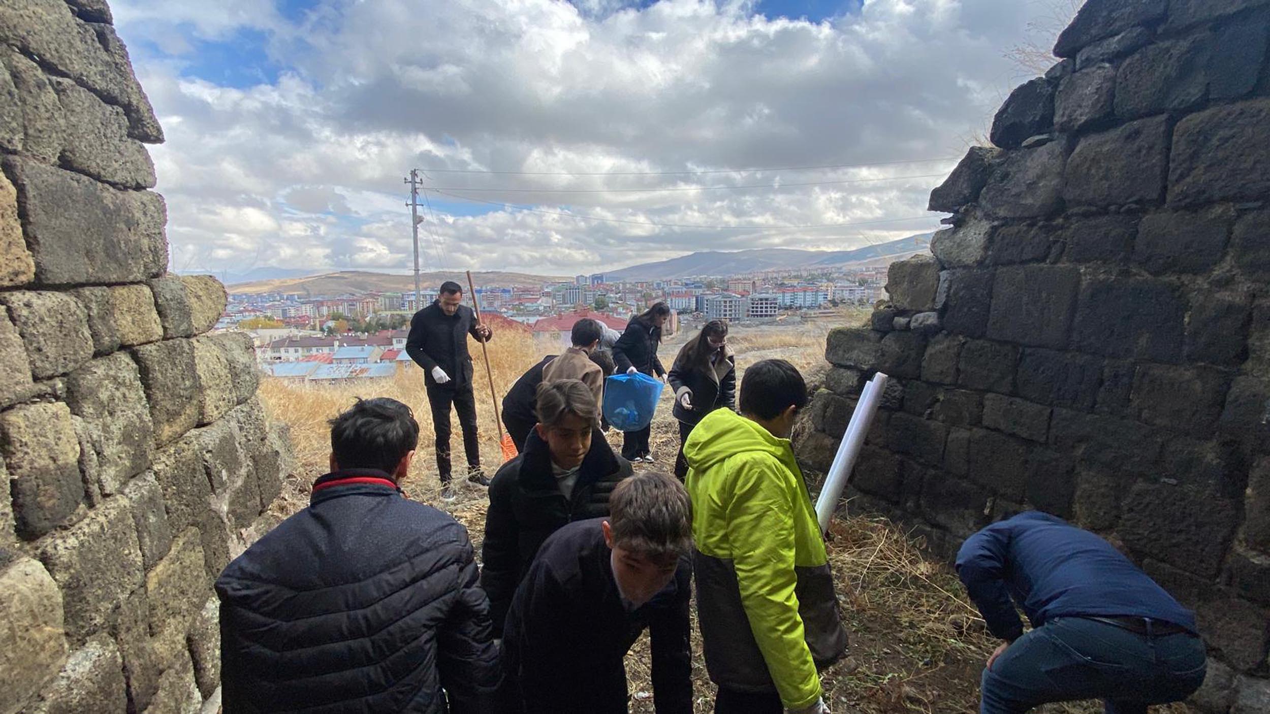 Erzurum Öğrencileri Tarihi Tabyalar