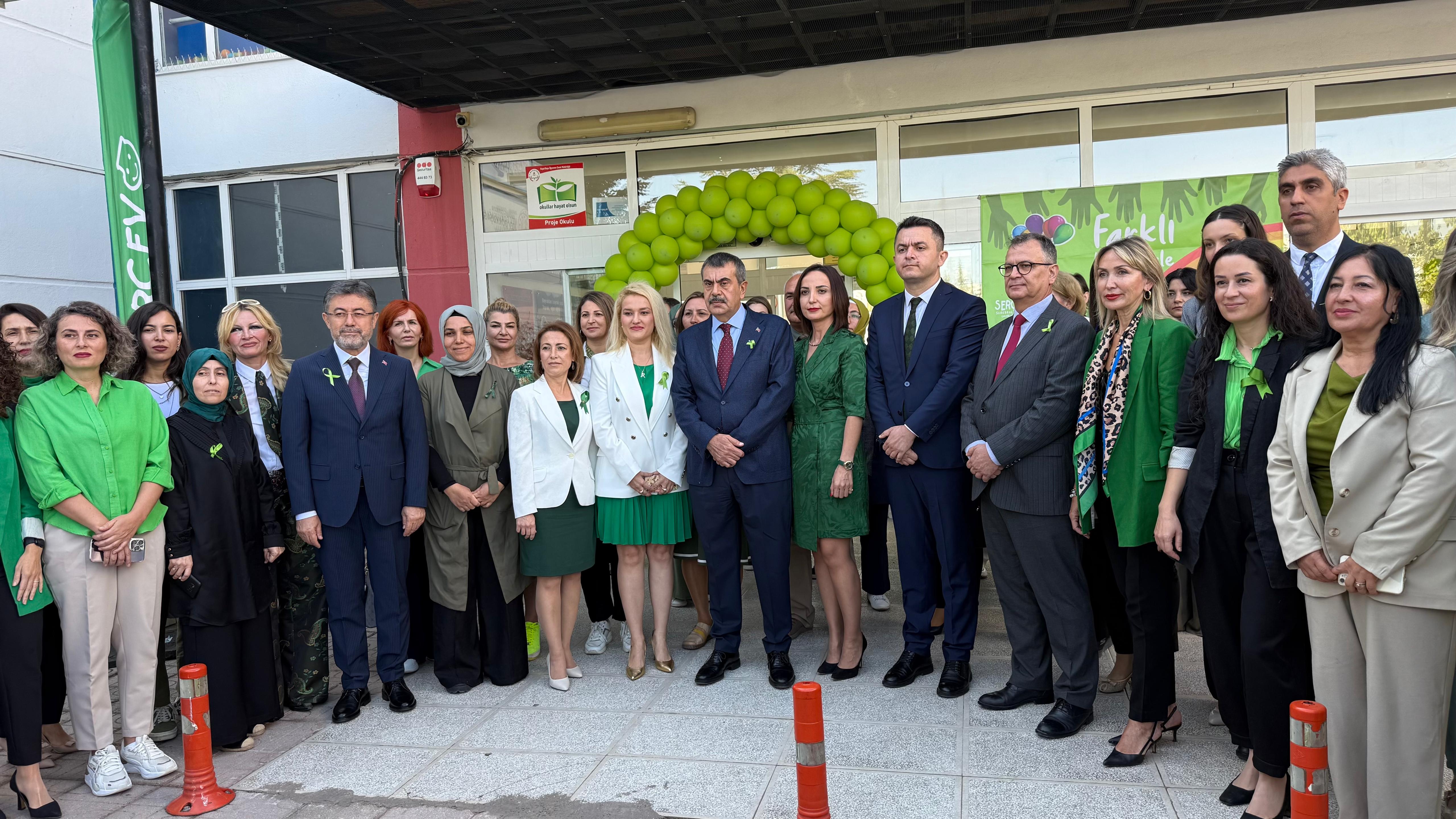 Bakan Tekin açıklama yapıyor