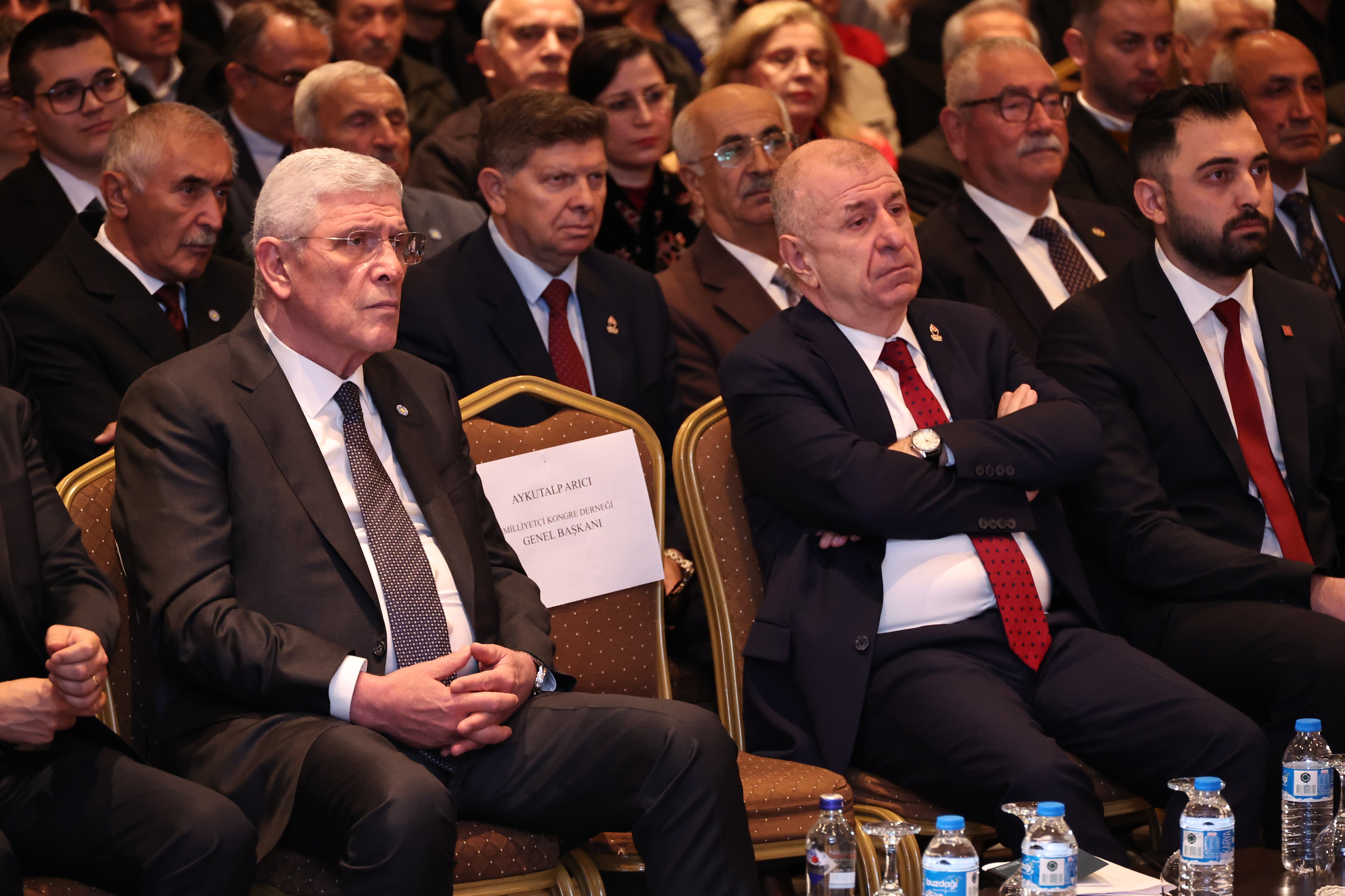 Müsavat Dervişoğlu siyaset