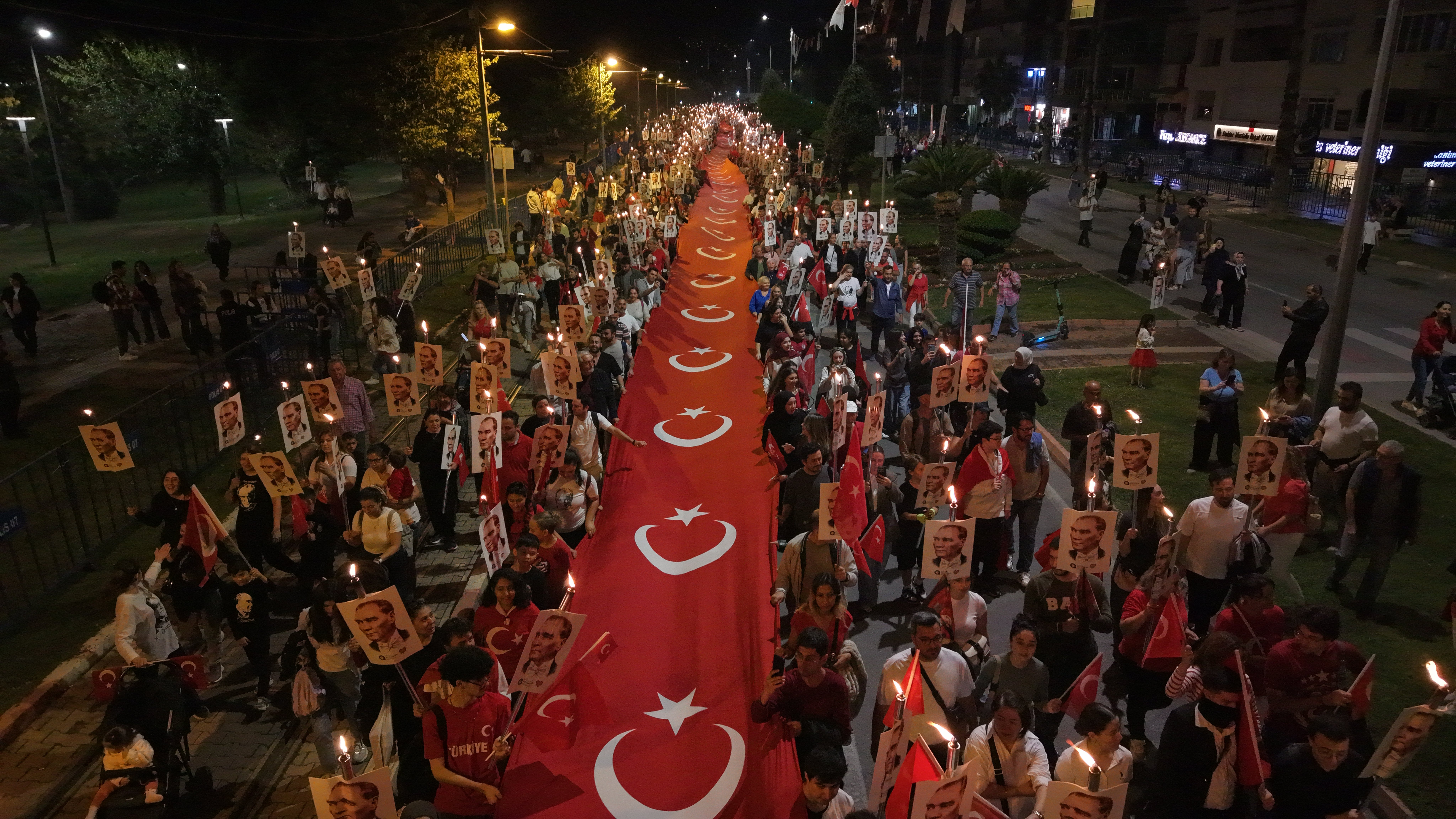 400 metre Türk bayrağı