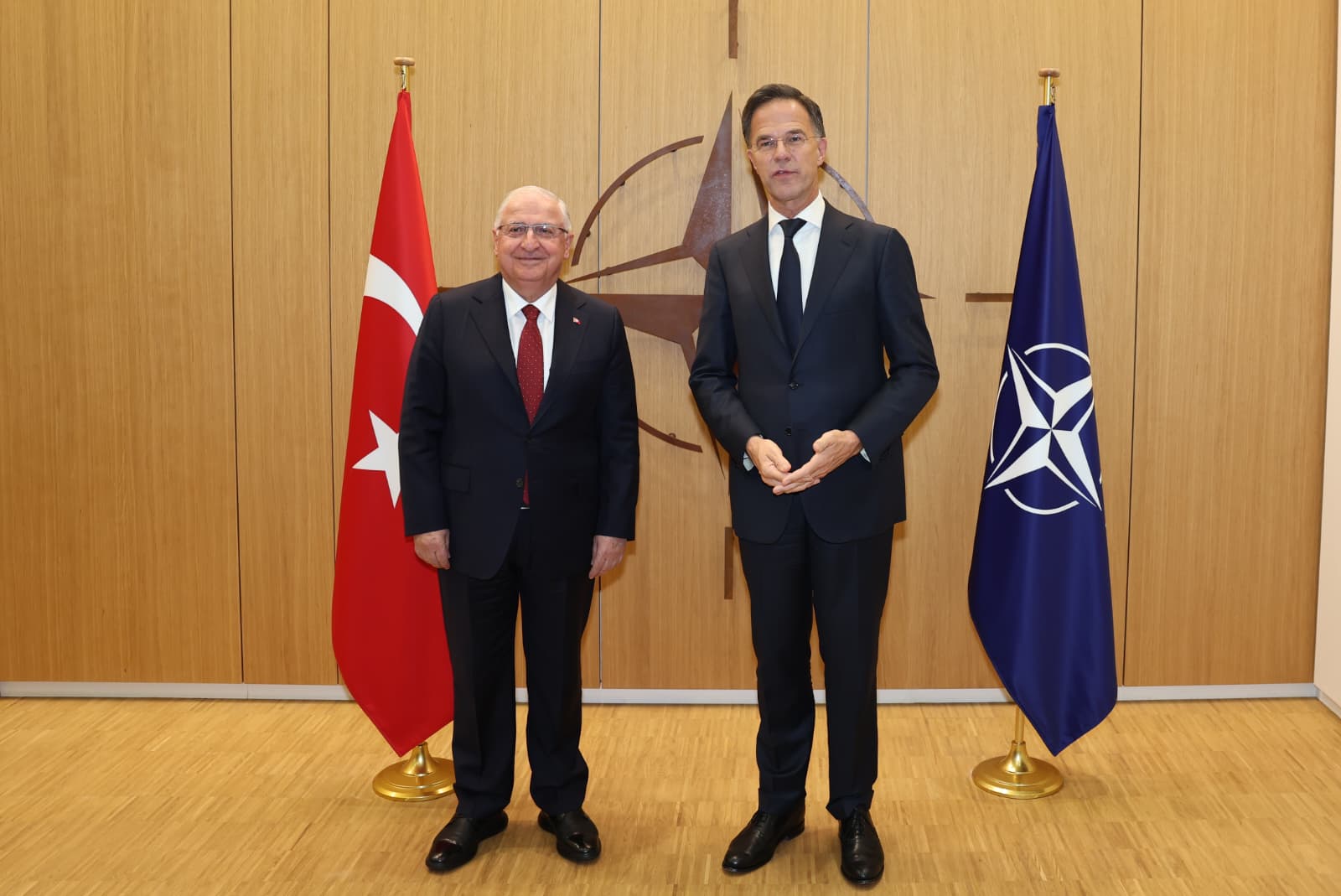 Yaşar Güler Mark Rutte NATO Görüşmesi