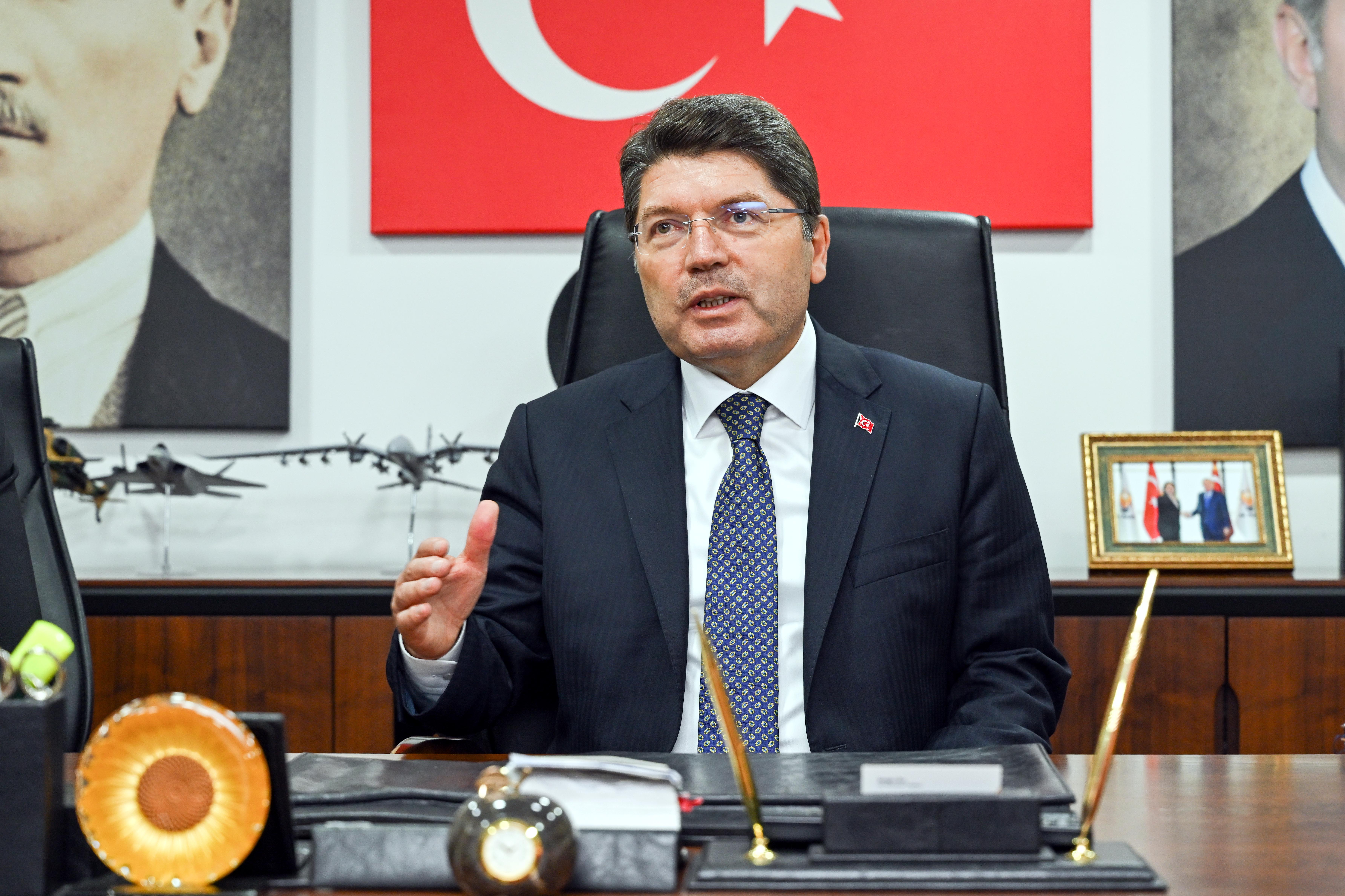 Bakan Tunç AK Parti toplantısı