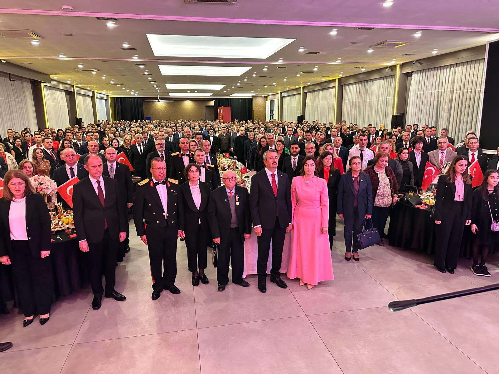 Fener alayı geçişi