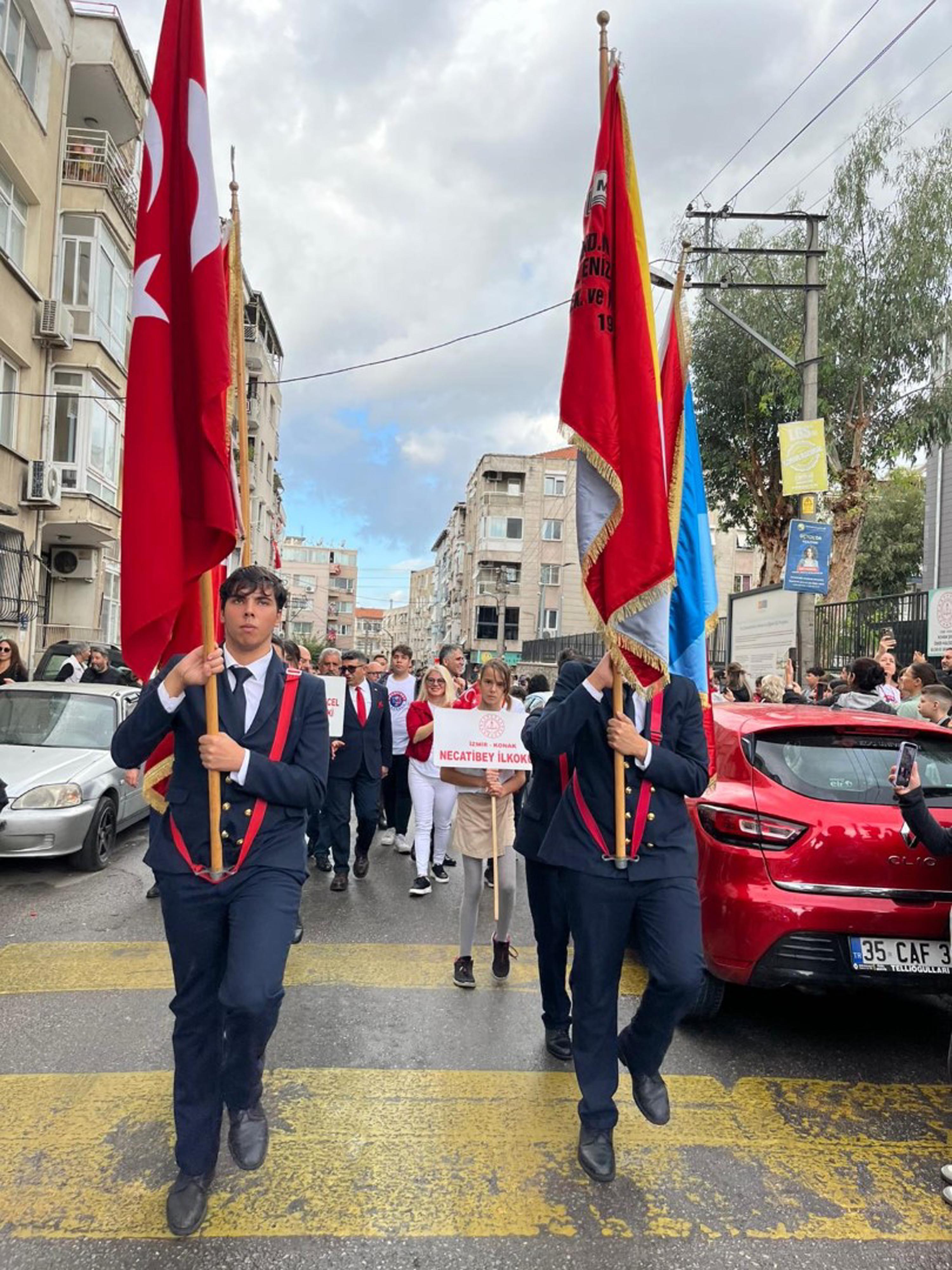 Cumhuriyet Yürüyüşü Öğrenci Coşkusu