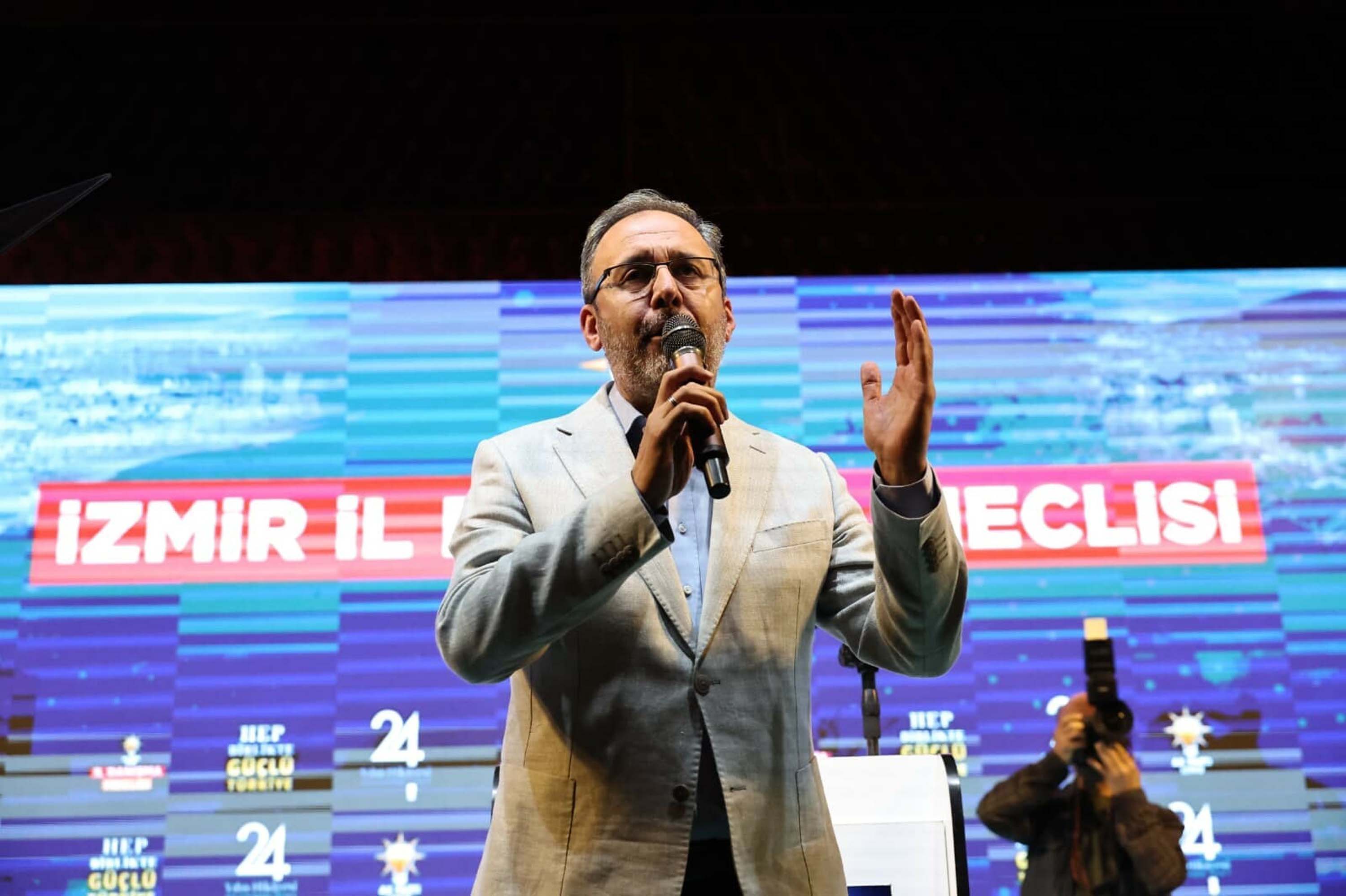 AK Parti İzmir Milletvekilleri