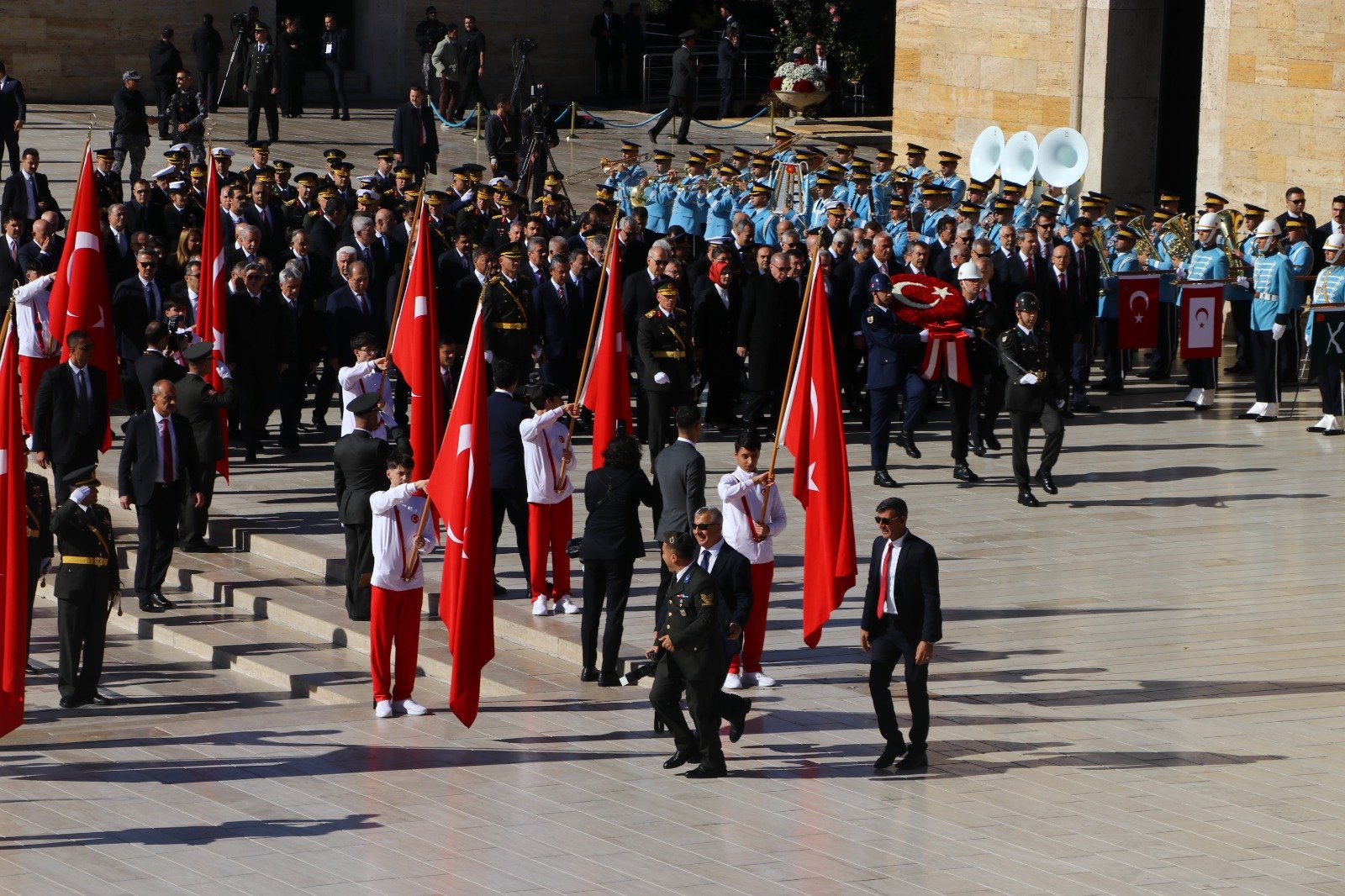 Anıtkabir ziyareti devlet erkanı