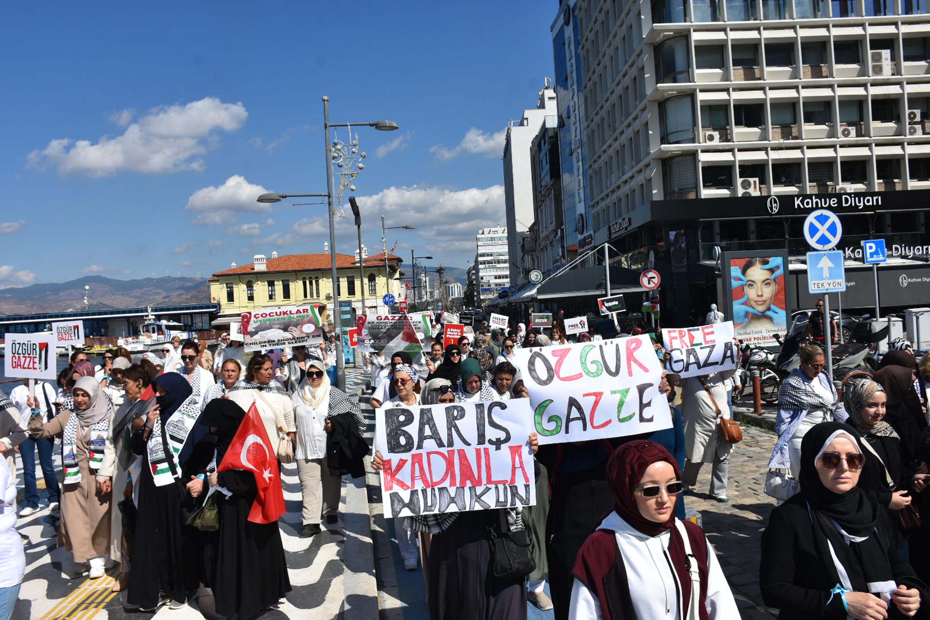 AK Partili kadınlar eylemde