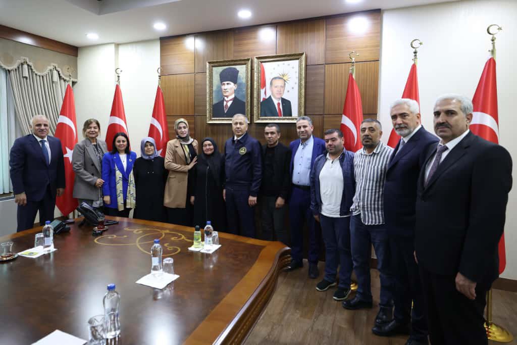 Bakan Yerlikaya Annelerle Görüşme