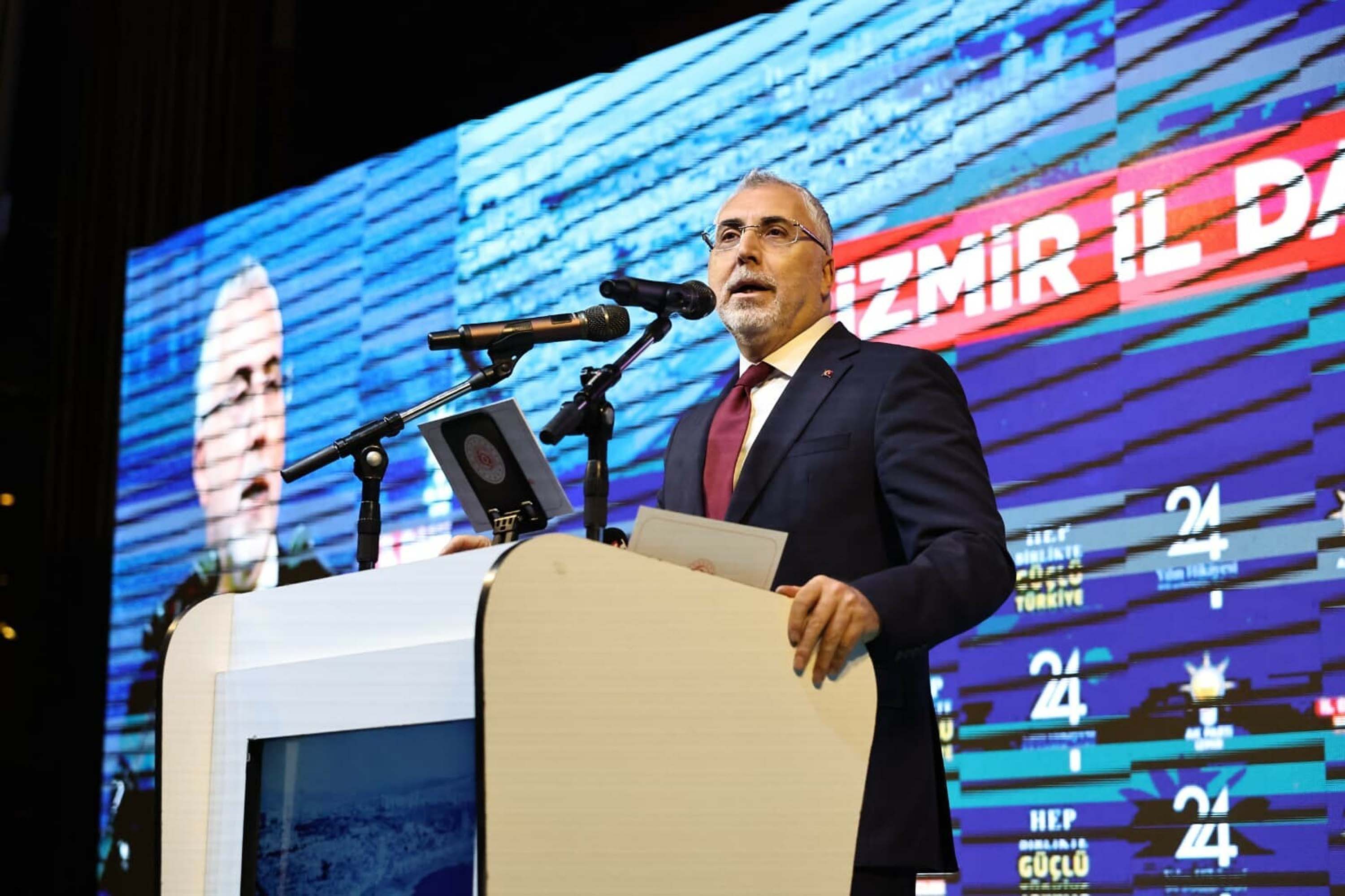Bakan Vedat Işıkhan
